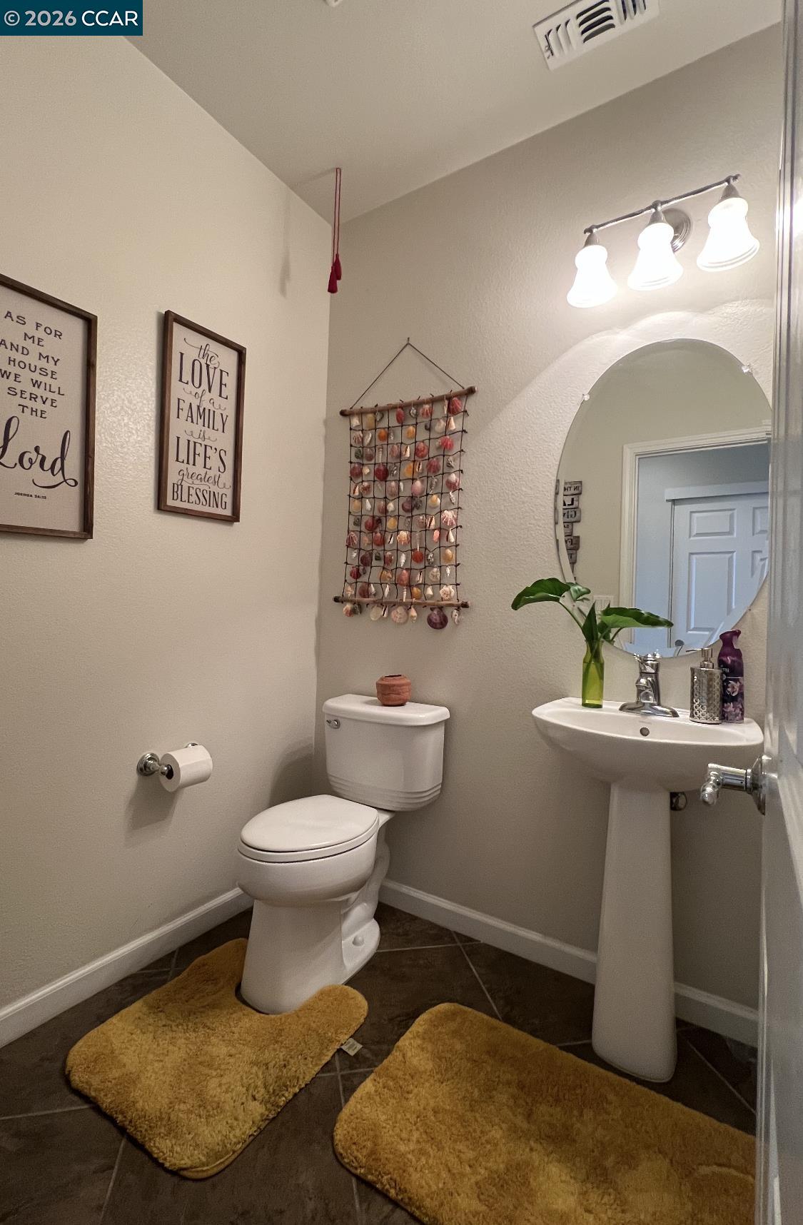 Detail Gallery Image 12 of 19 For 2144 Stansfield, Roseville,  CA 95747 - 5 Beds | 3/1 Baths