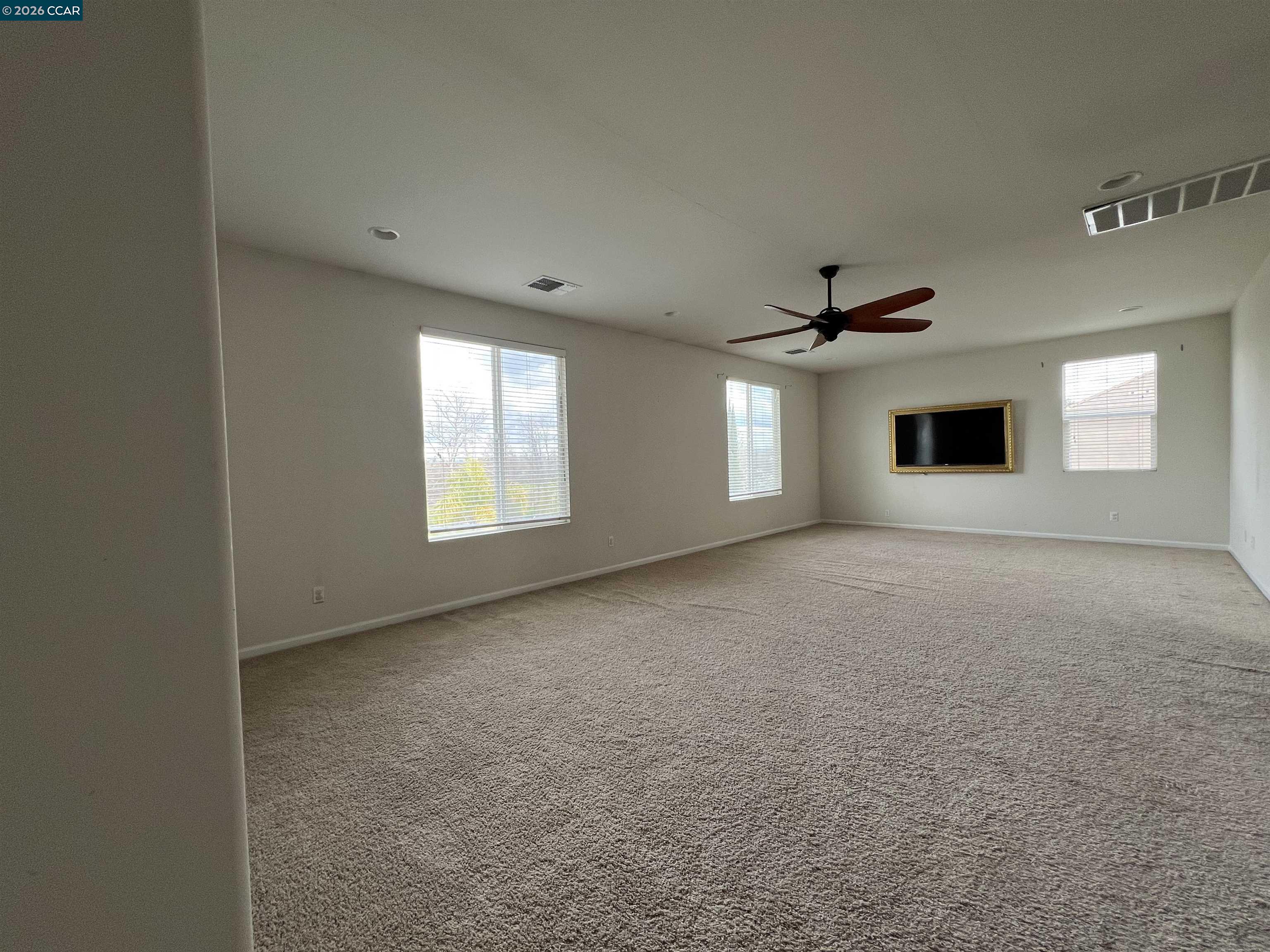 Detail Gallery Image 15 of 19 For 2144 Stansfield, Roseville,  CA 95747 - 5 Beds | 3/1 Baths