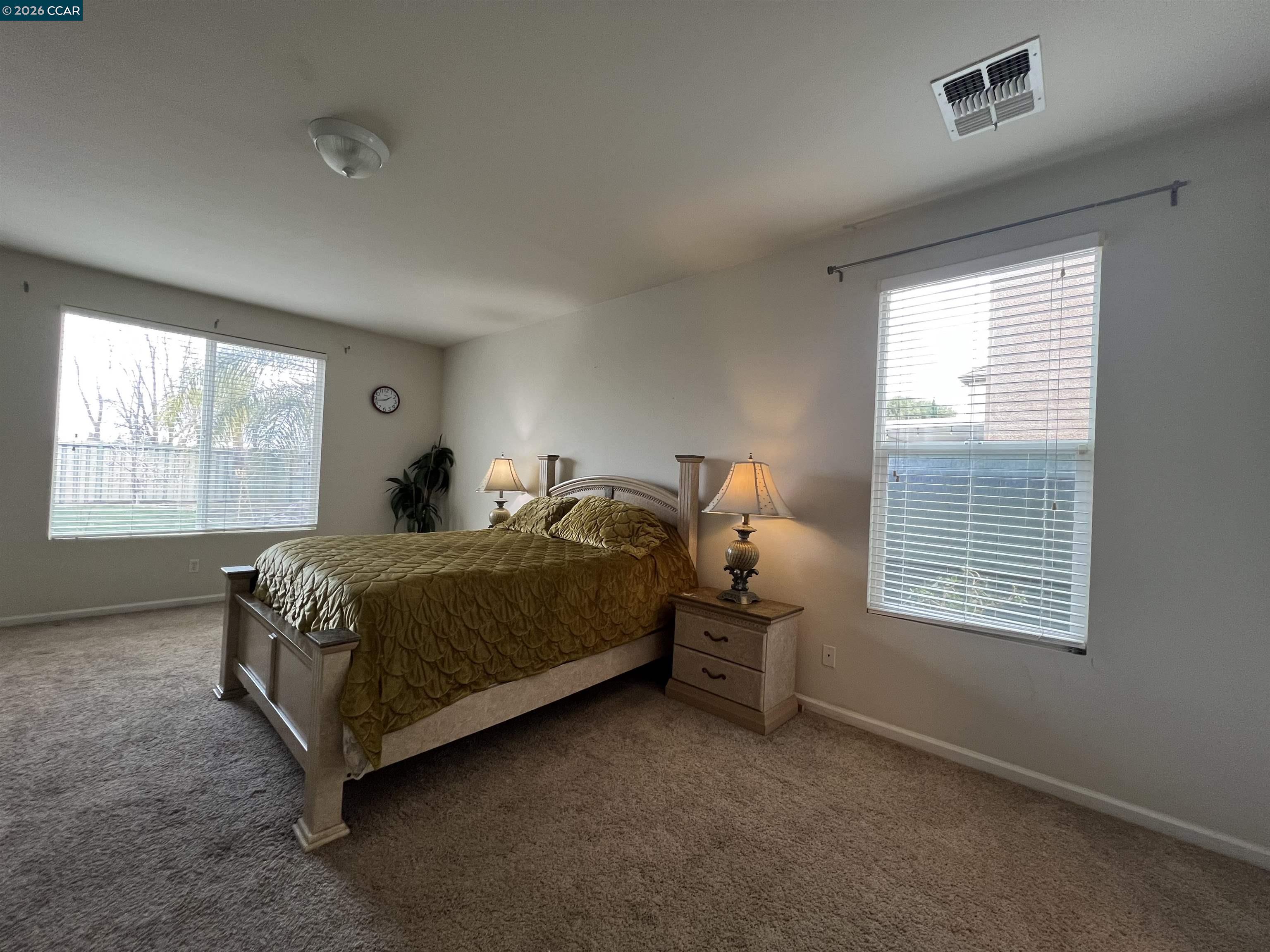 Detail Gallery Image 9 of 19 For 2144 Stansfield, Roseville,  CA 95747 - 5 Beds | 3/1 Baths