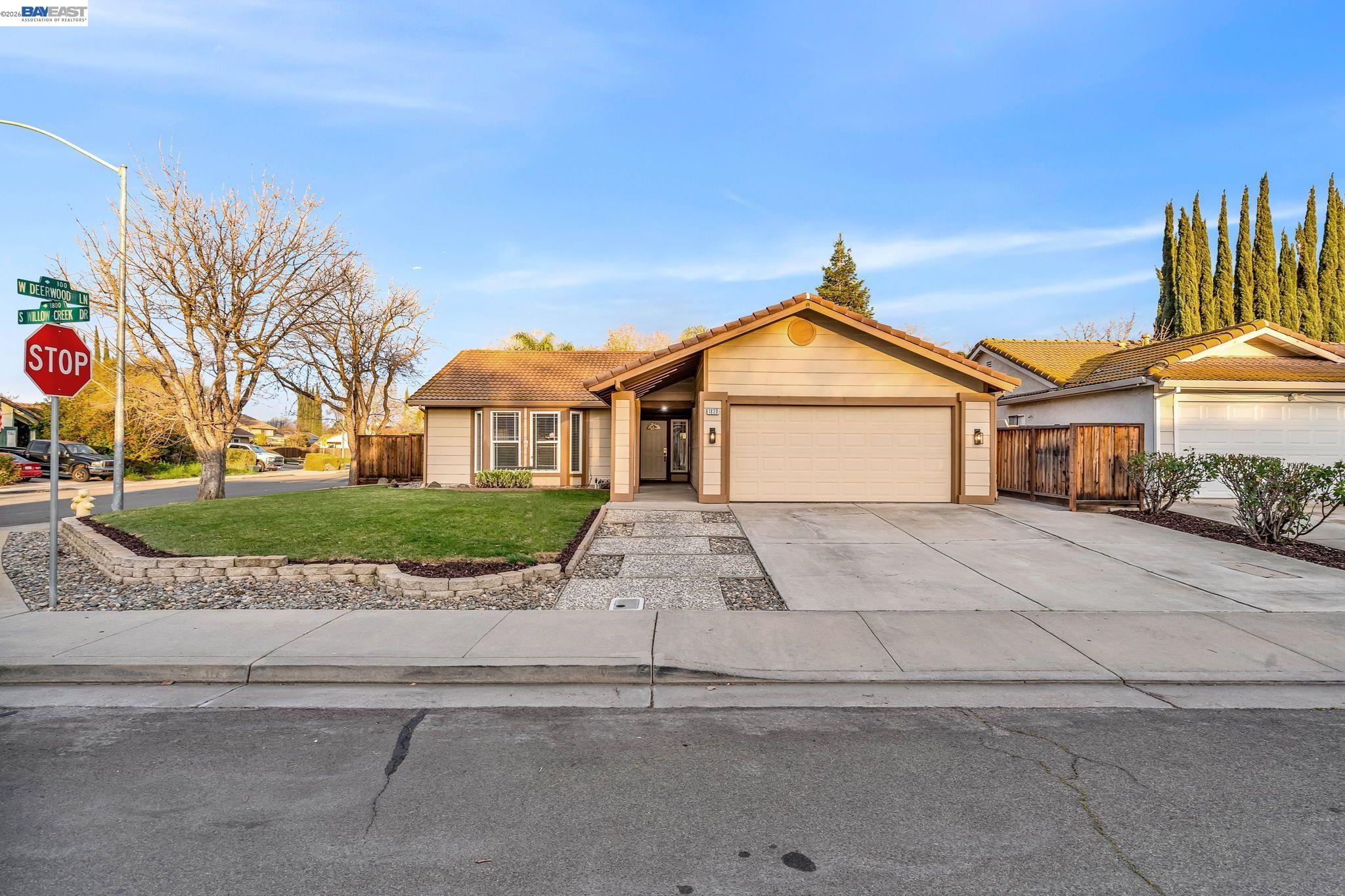 Detail Gallery Image 1 of 1 For 1820 S Willow Creek Drive, Tracy,  CA 95376-918 - 3 Beds | 2 Baths