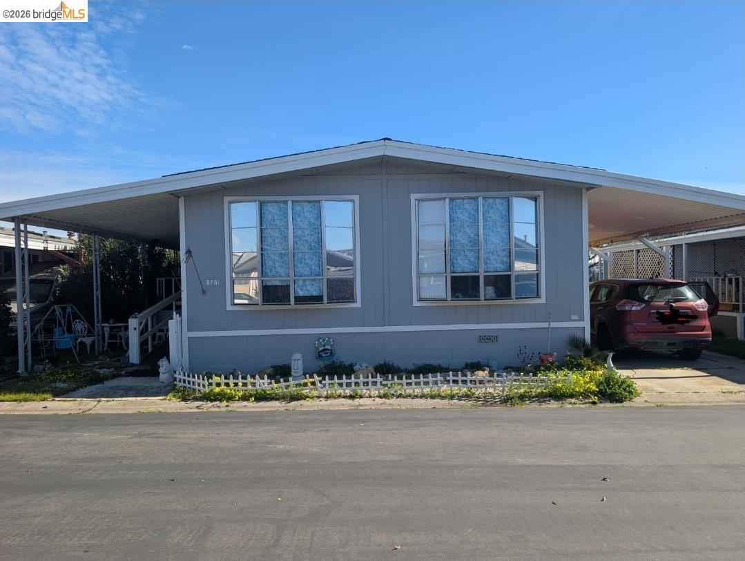 Front Image Thumbnail for EB41124764