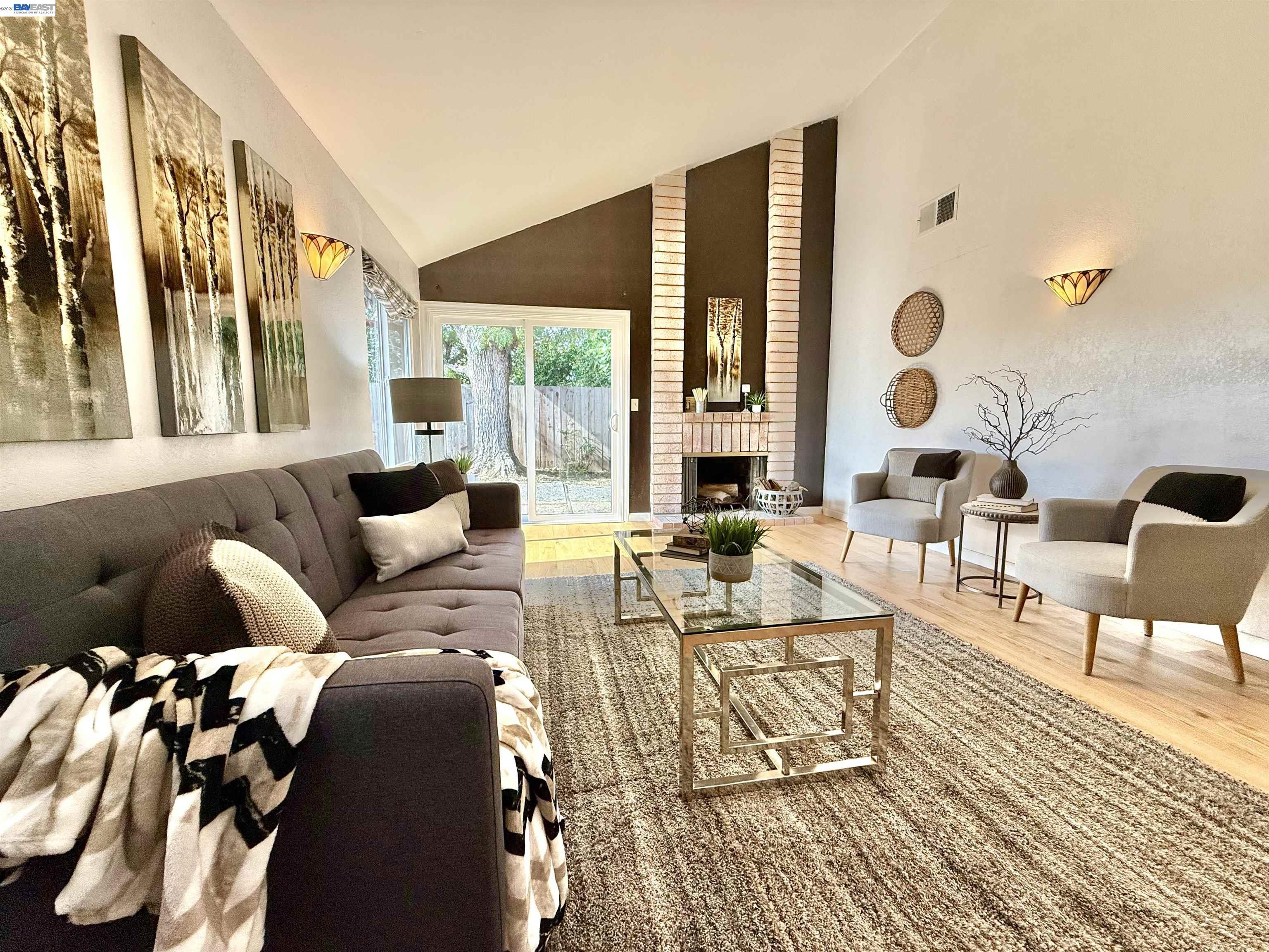 Detail Gallery Image 7 of 59 For 797 Coral Ridge Cir, Rodeo,  CA 94572 - 4 Beds | 2 Baths