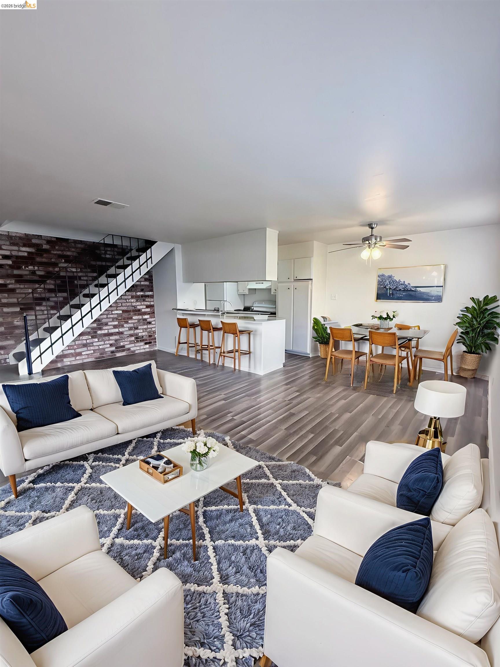 Photo #1: 41124769 Listing: Photo #1