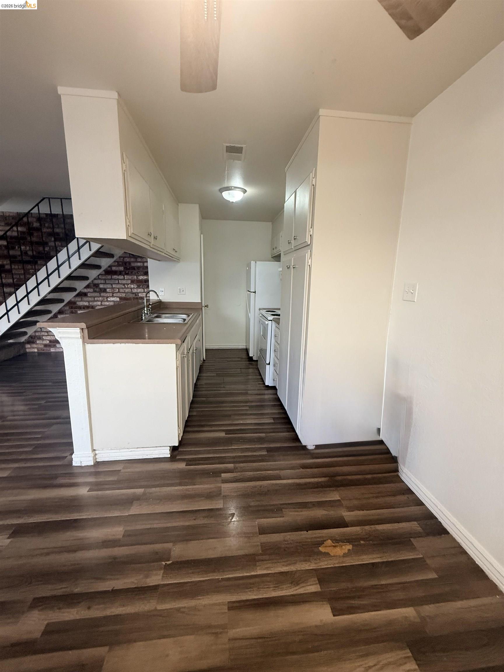 Photo #7: 41124769 Listing: Photo #7