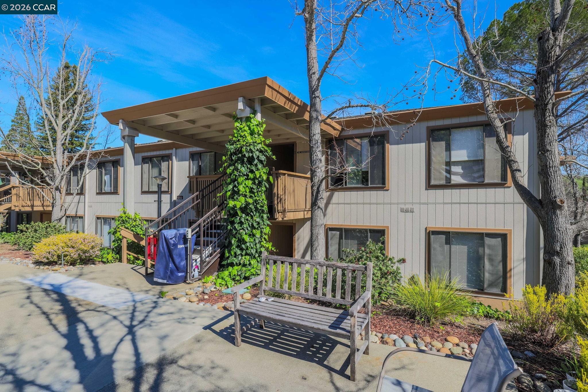 Photo #2: 41124771 Listing: Photo #2