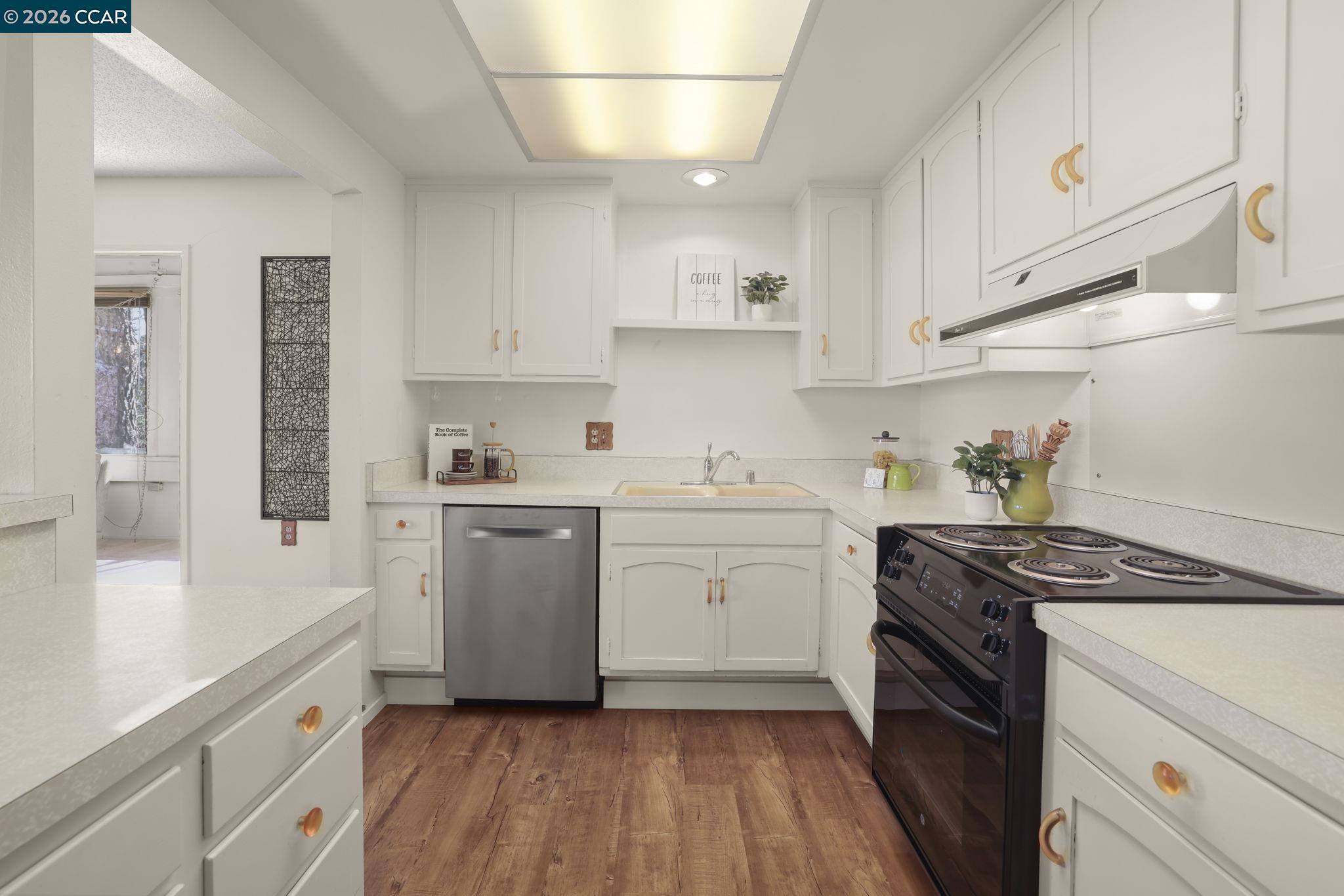 Photo #16: 41124771 Listing: Photo #16