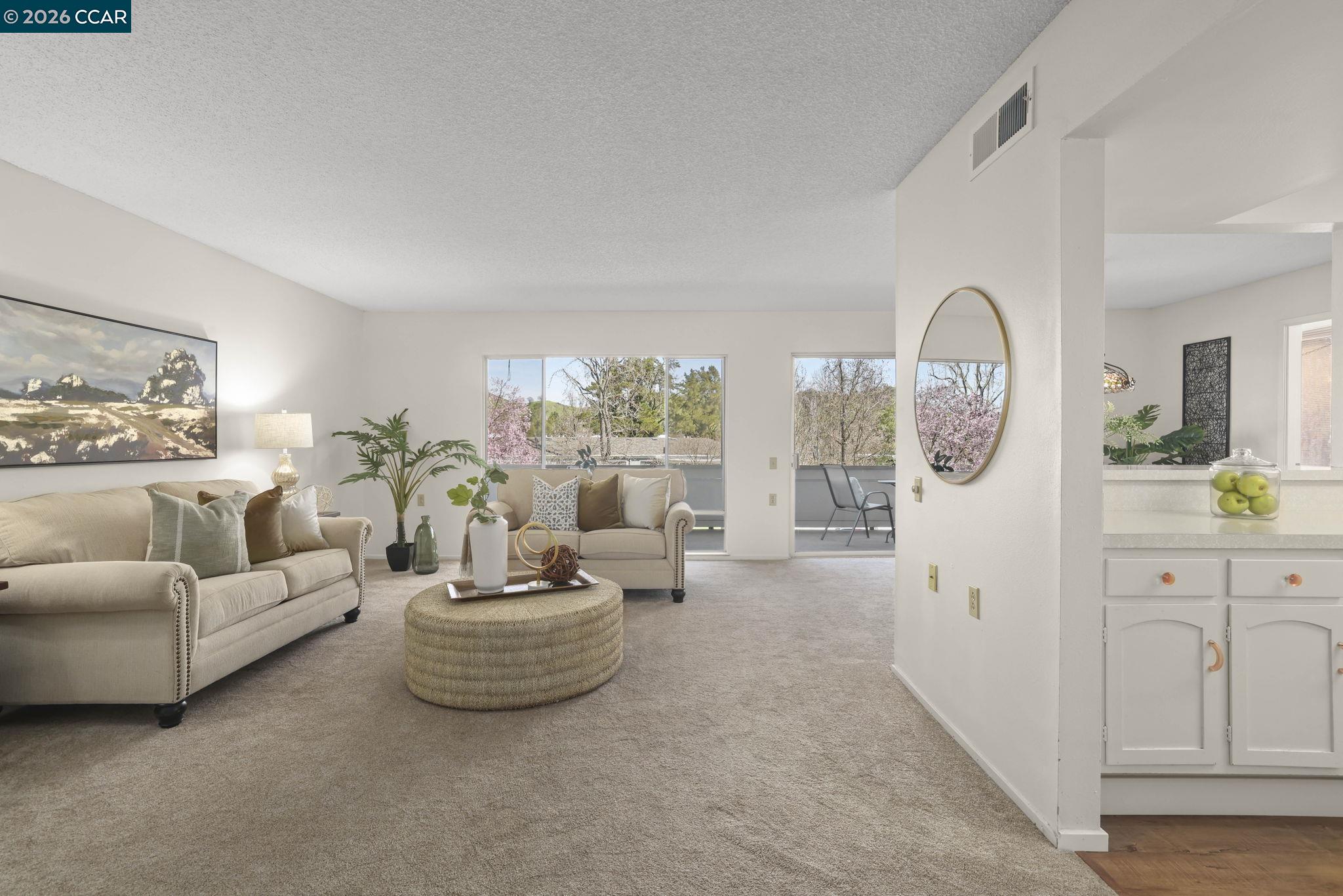 Photo #4: 41124771 Listing: Photo #4