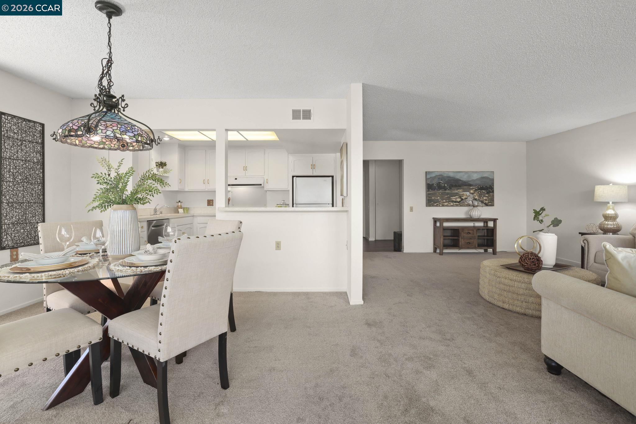 Photo #8: 41124771 Listing: Photo #8