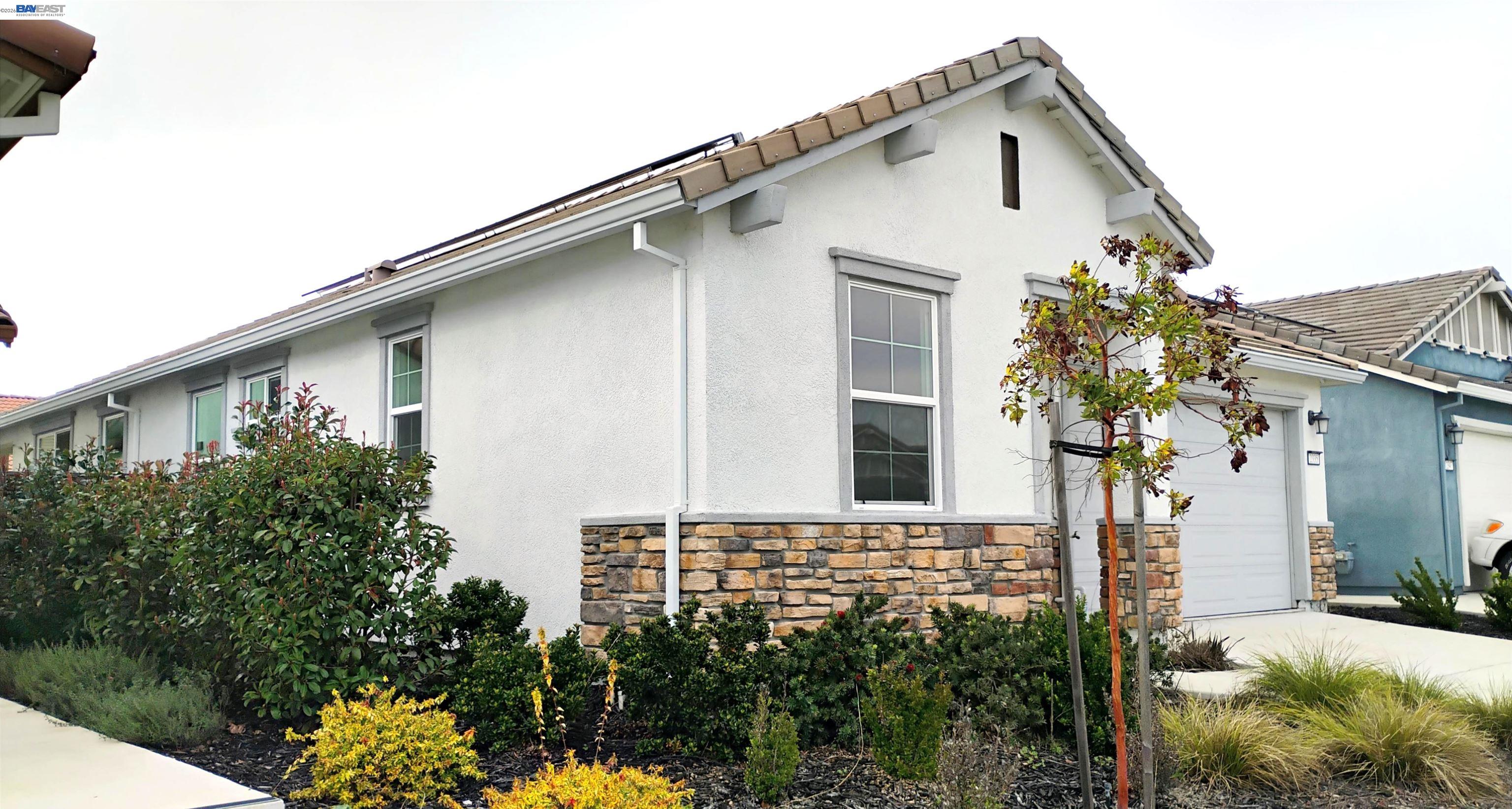 Detail Gallery Image 4 of 4 For 2335 Front Porch Lane, Rio Vista,  CA 94571 - 2 Beds | 2 Baths