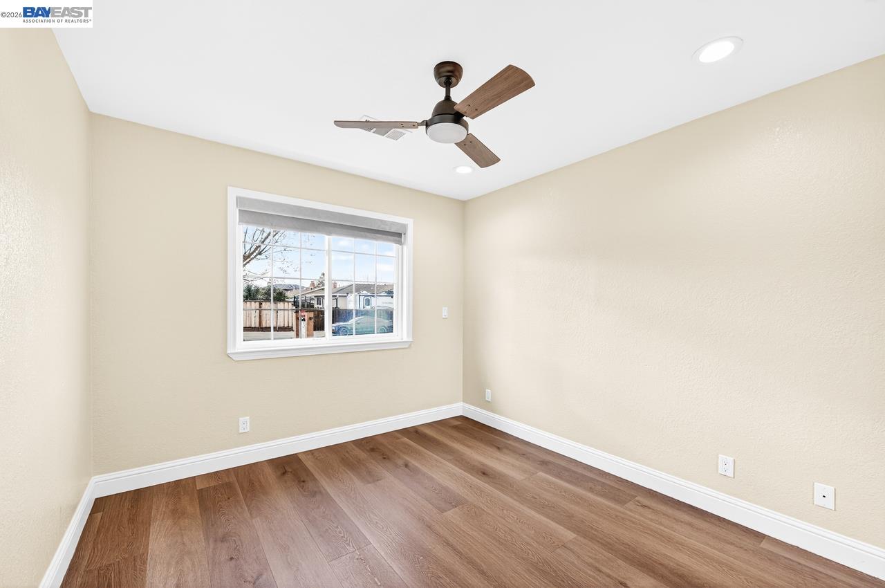 Detail Gallery Image 27 of 40 For 575 Bell Ave, Livermore,  CA 94550 - 4 Beds | 2 Baths