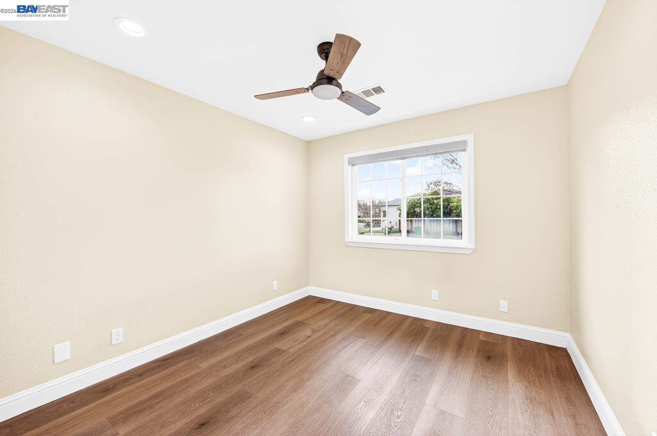 Detail Gallery Image 29 of 40 For 575 Bell Ave, Livermore,  CA 94550 - 4 Beds | 2 Baths