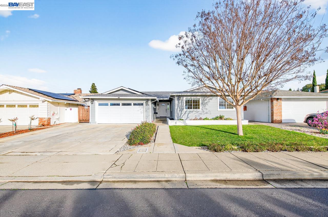 Detail Gallery Image 4 of 40 For 575 Bell Ave, Livermore,  CA 94550 - 4 Beds | 2 Baths