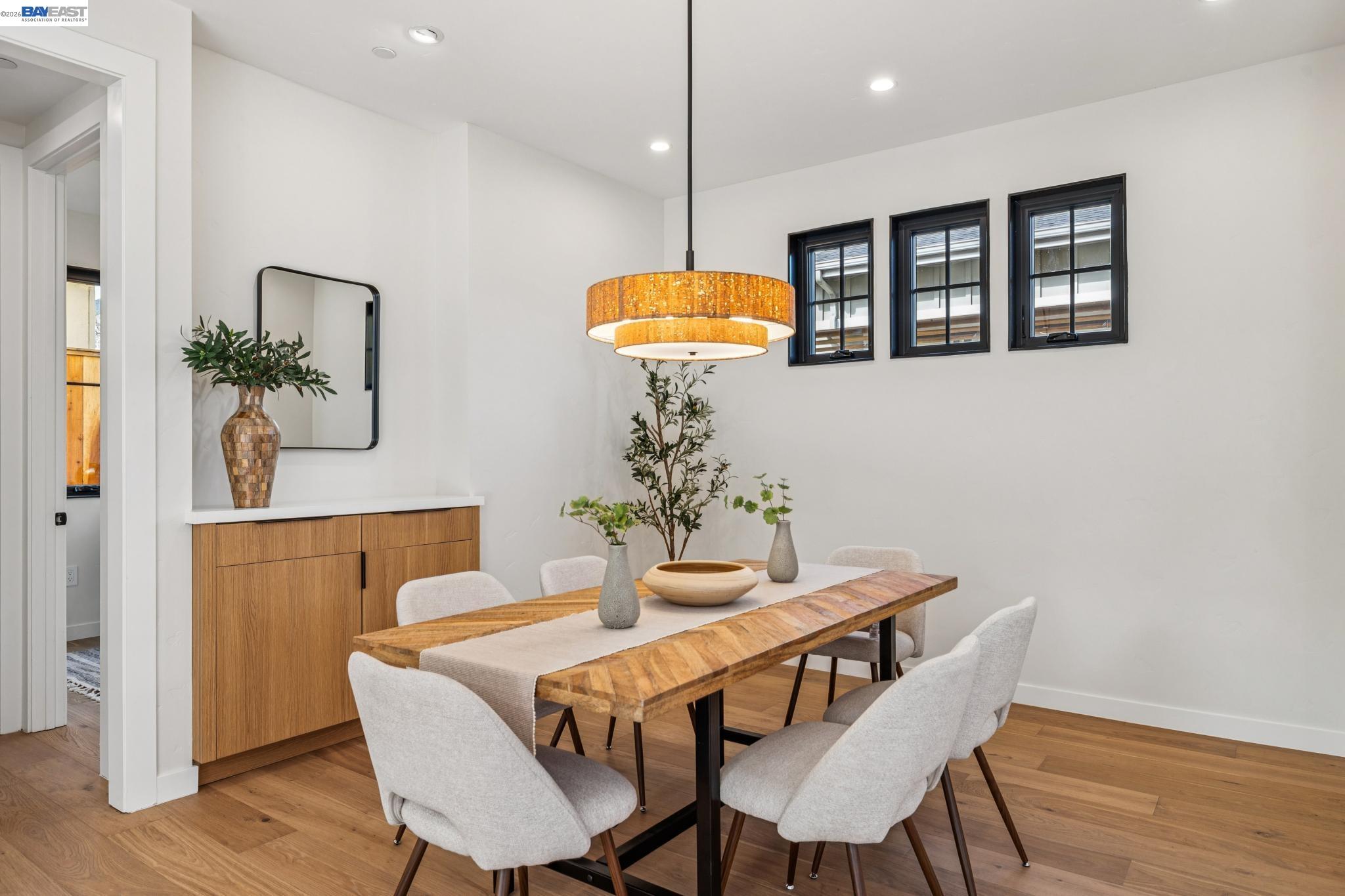 Detail Gallery Image 13 of 60 For 1142 Dwight Way, Berkeley,  CA 94702 - 4 Beds | 3 Baths