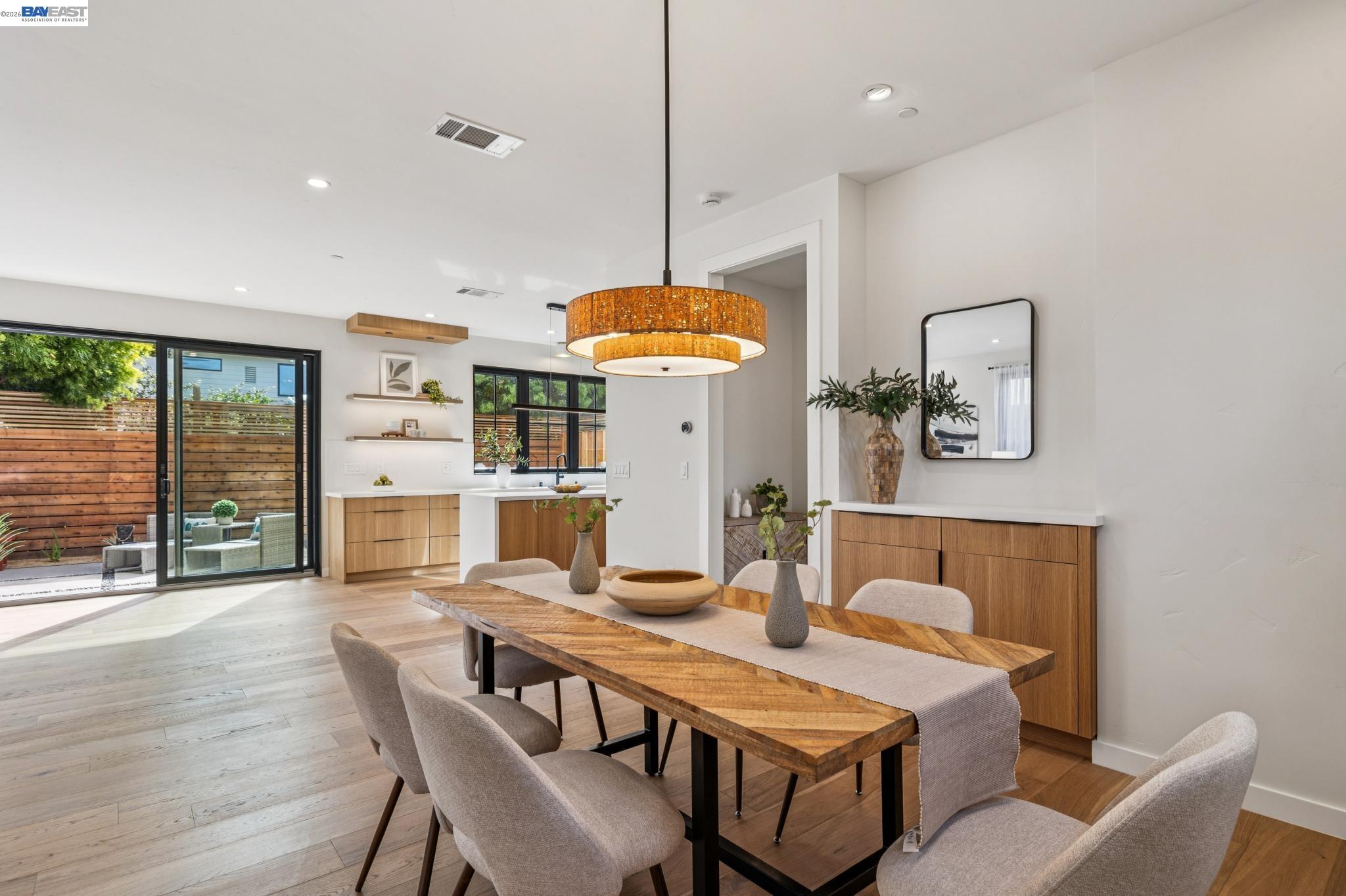 Detail Gallery Image 15 of 60 For 1142 Dwight Way, Berkeley,  CA 94702 - 4 Beds | 3 Baths