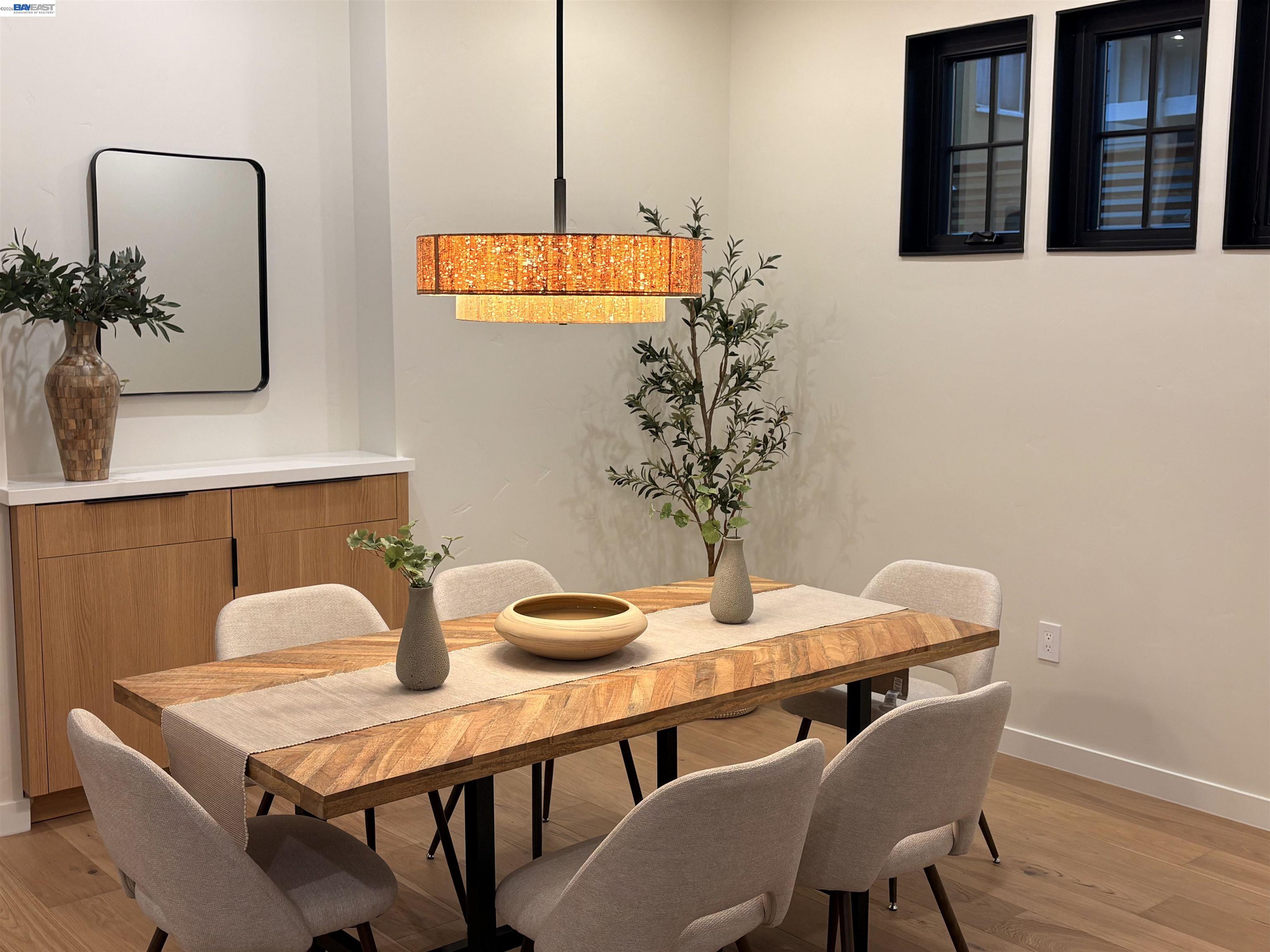 Detail Gallery Image 16 of 60 For 1142 Dwight Way, Berkeley,  CA 94702 - 4 Beds | 3 Baths