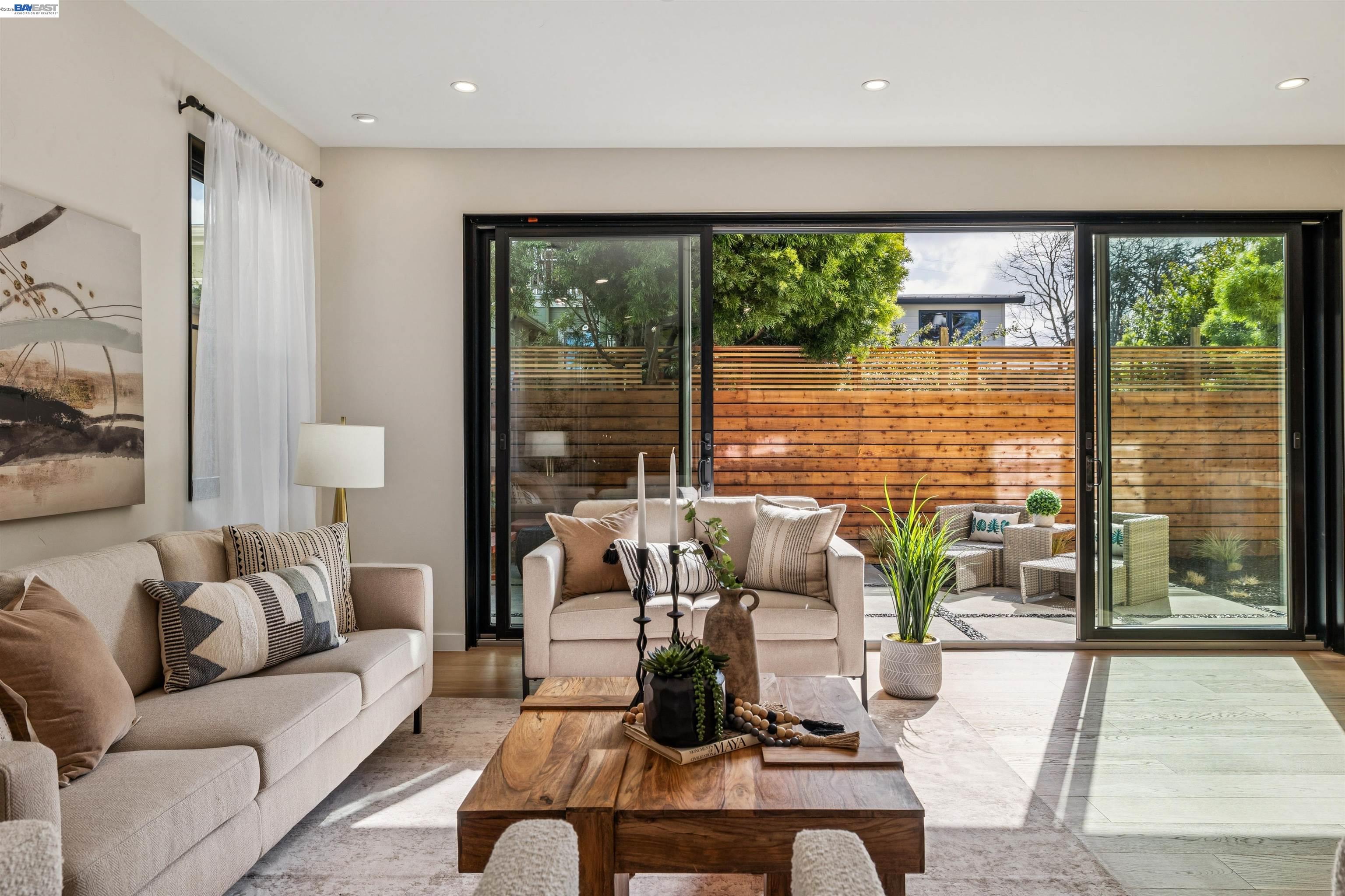 Detail Gallery Image 3 of 60 For 1142 Dwight Way, Berkeley,  CA 94702 - 4 Beds | 3 Baths