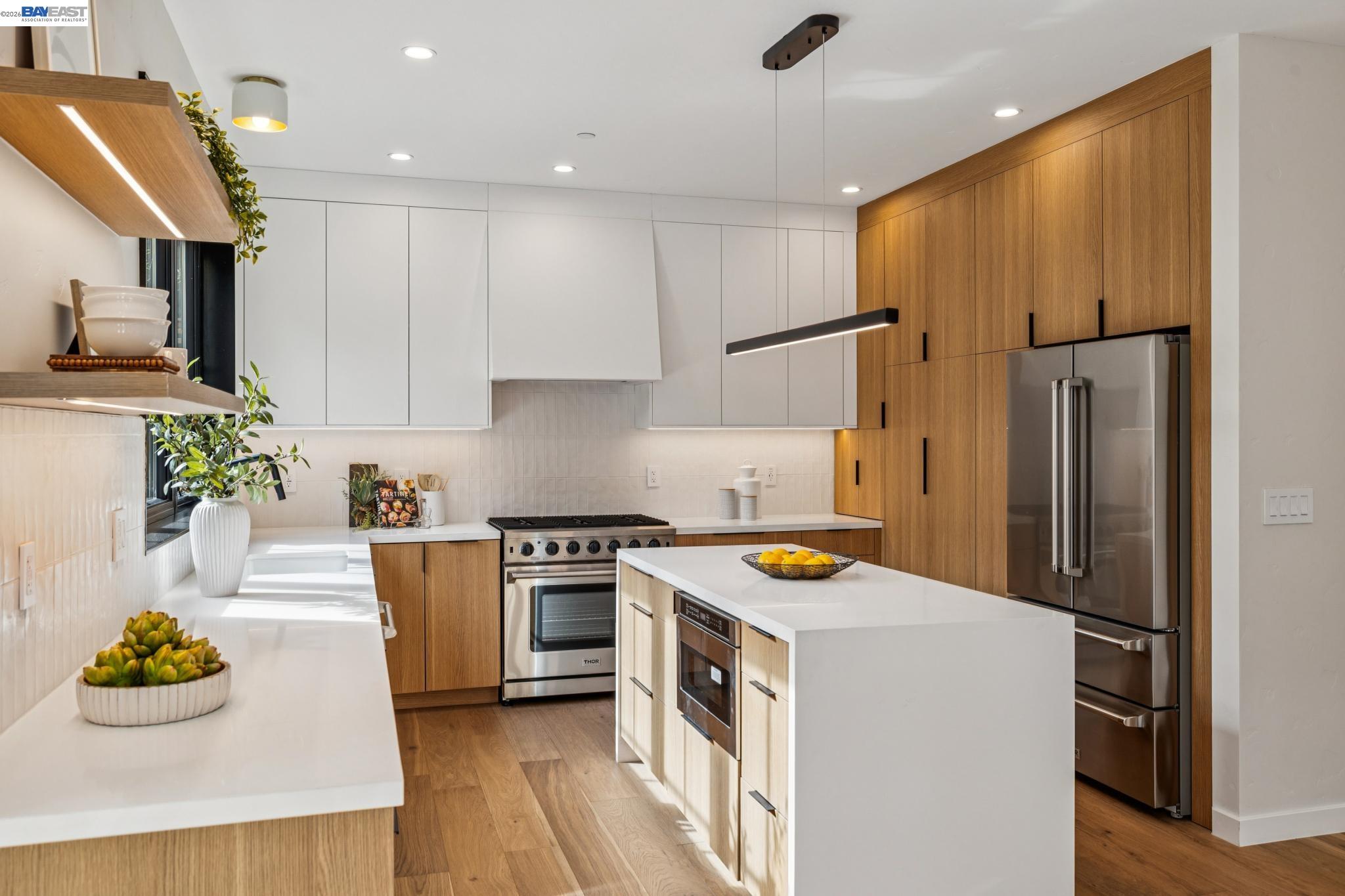 Detail Gallery Image 21 of 60 For 1142 Dwight Way, Berkeley,  CA 94702 - 4 Beds | 3 Baths