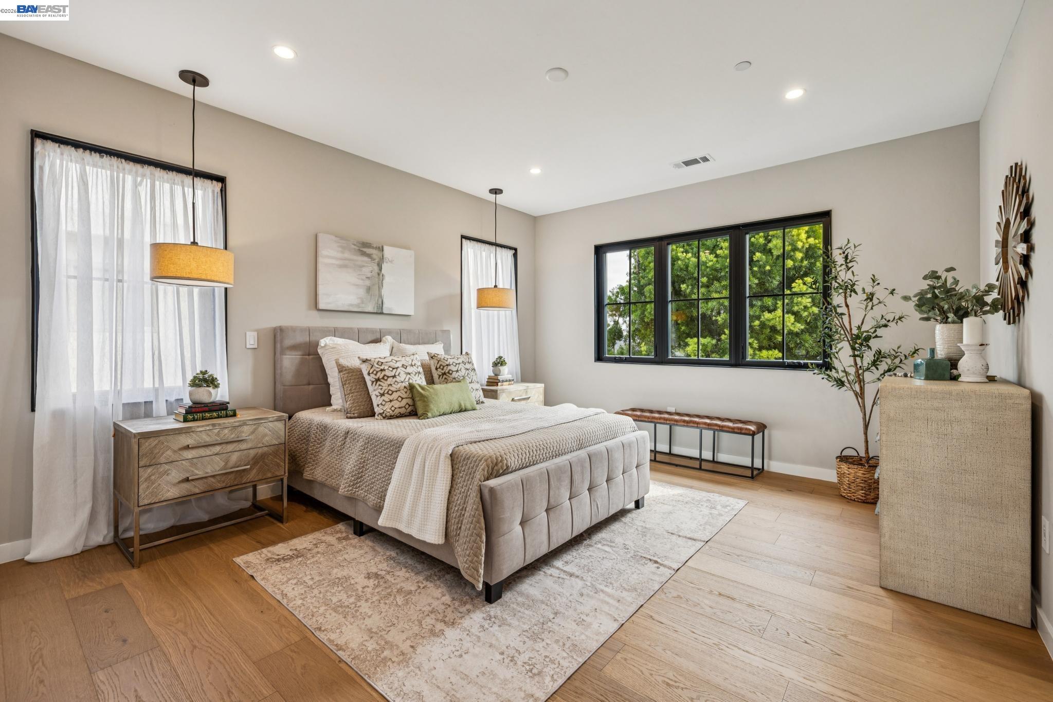 Detail Gallery Image 37 of 60 For 1142 Dwight Way, Berkeley,  CA 94702 - 4 Beds | 3 Baths