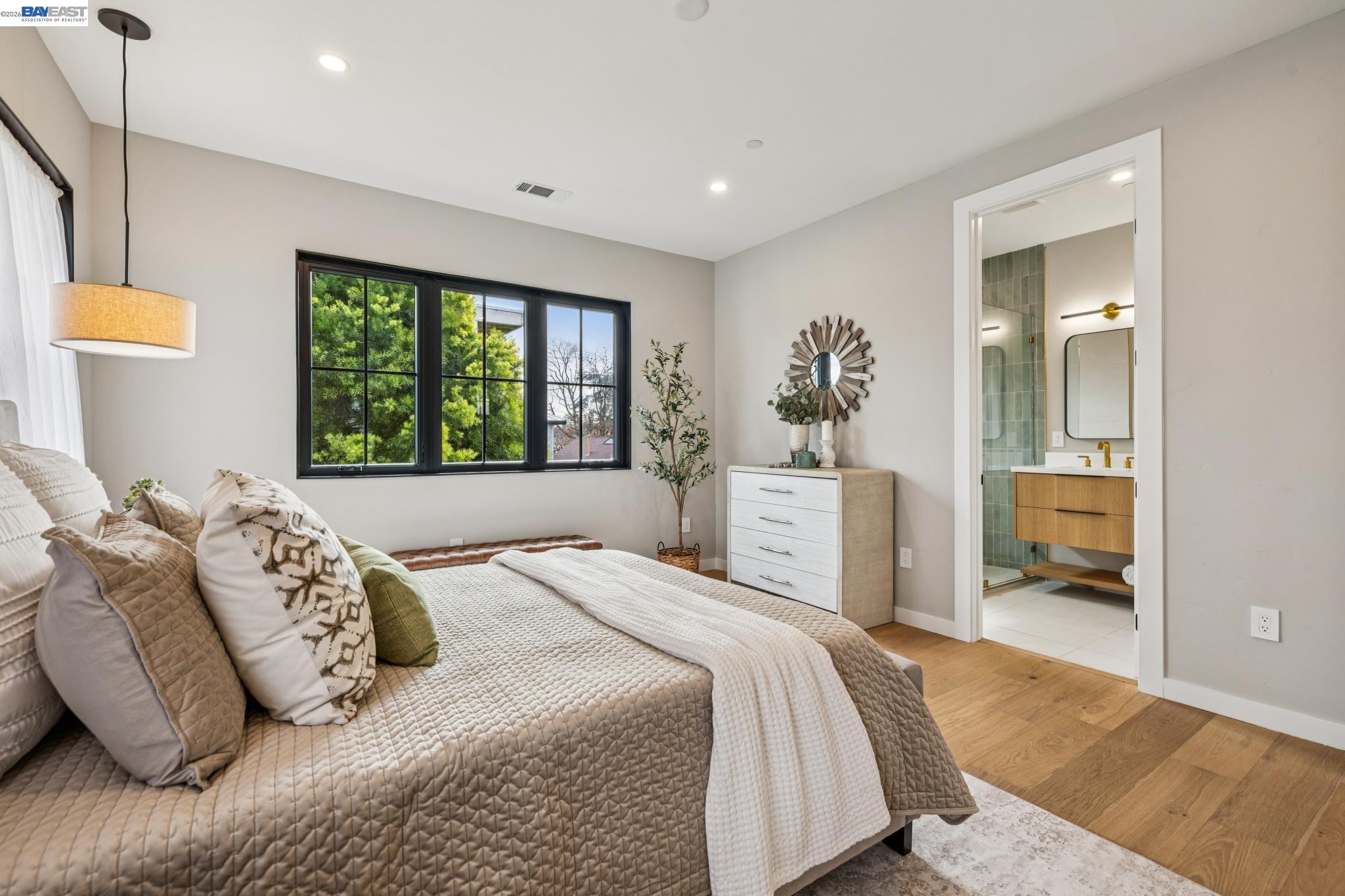 Detail Gallery Image 38 of 60 For 1142 Dwight Way, Berkeley,  CA 94702 - 4 Beds | 3 Baths