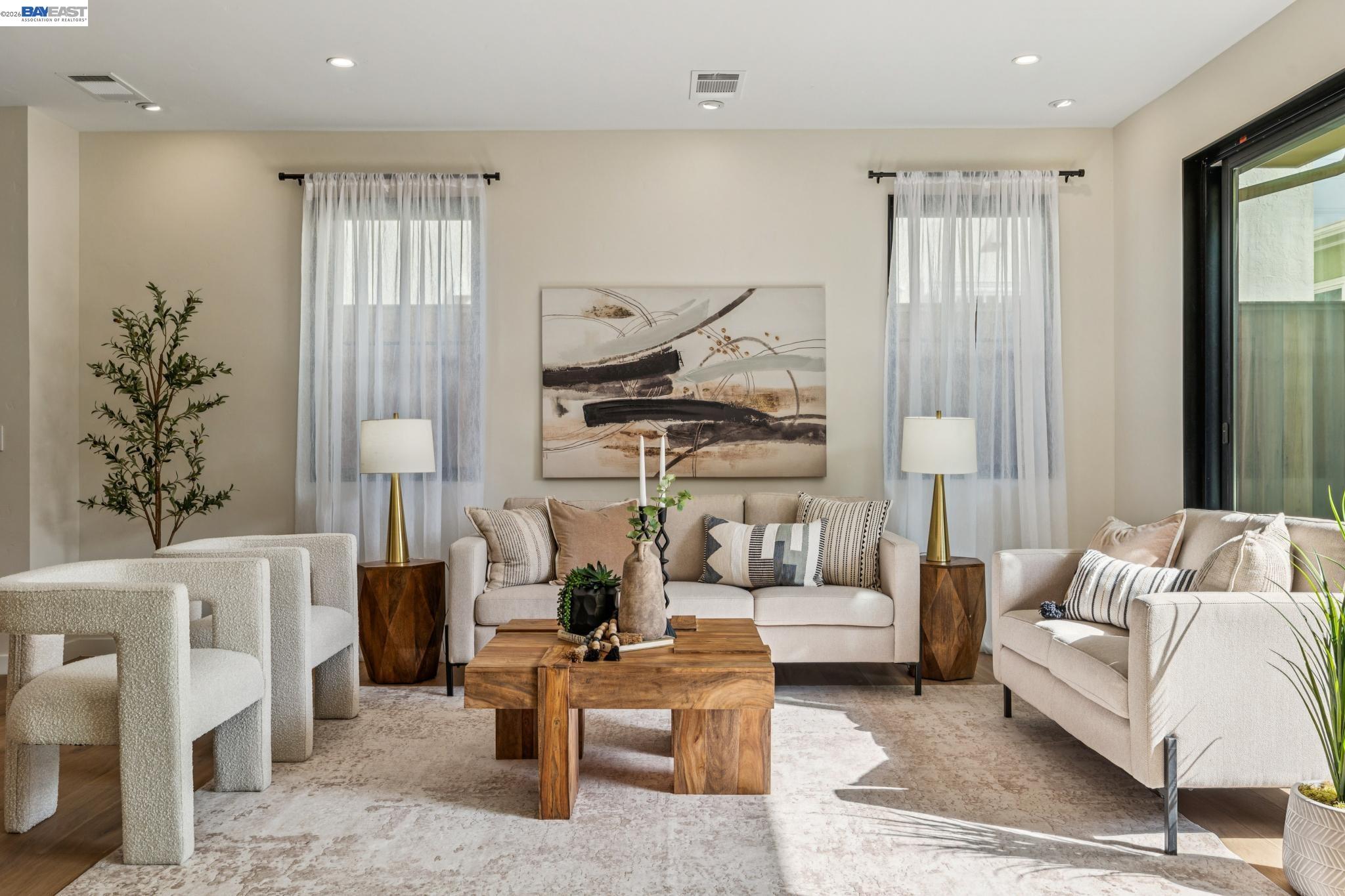 Detail Gallery Image 5 of 60 For 1142 Dwight Way, Berkeley,  CA 94702 - 4 Beds | 3 Baths