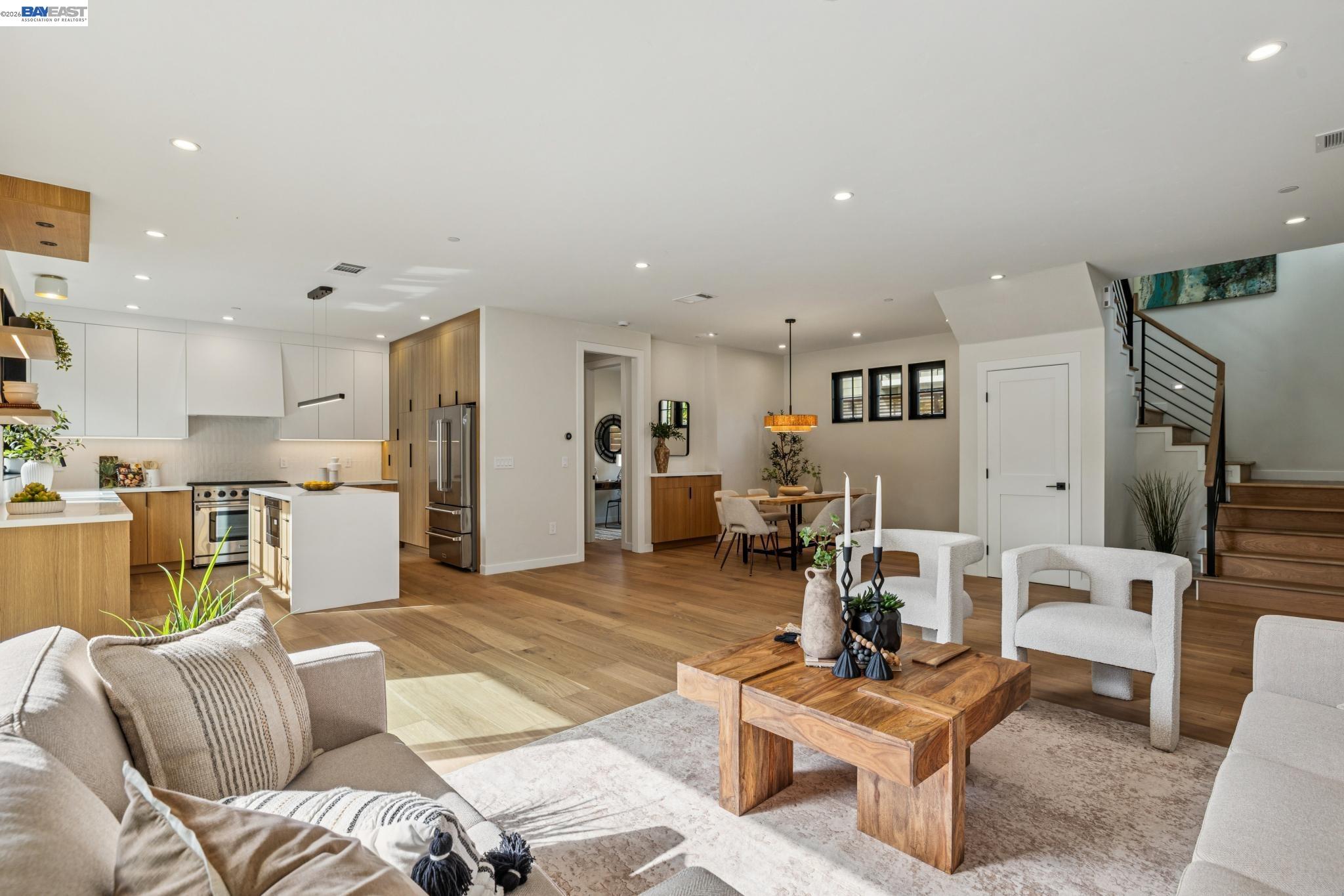 Detail Gallery Image 7 of 60 For 1142 Dwight Way, Berkeley,  CA 94702 - 4 Beds | 3 Baths