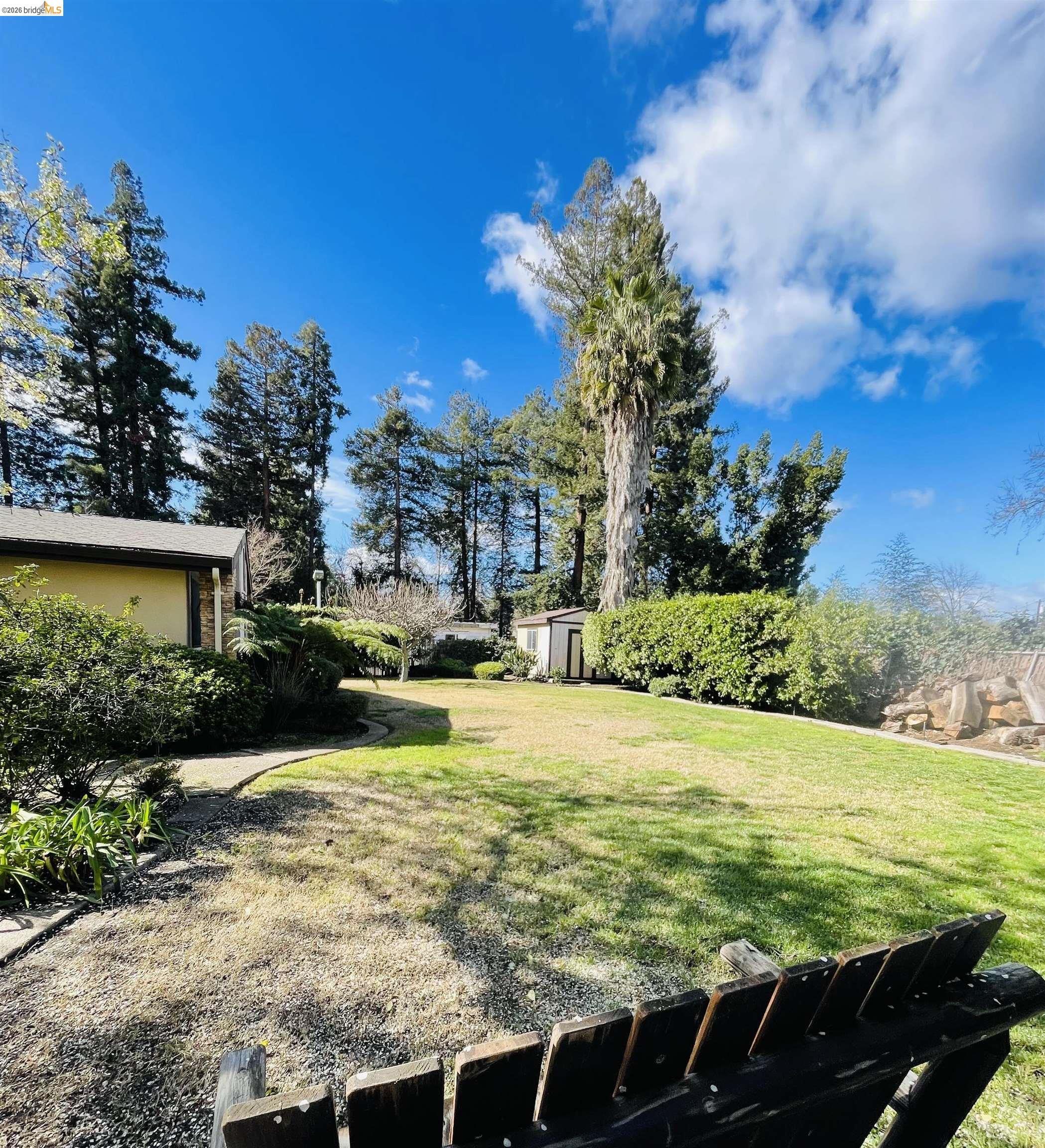 Detail Gallery Image 12 of 13 For 3635 Country Club Blvd, Stockton,  CA 95204 - 5 Beds | 3 Baths