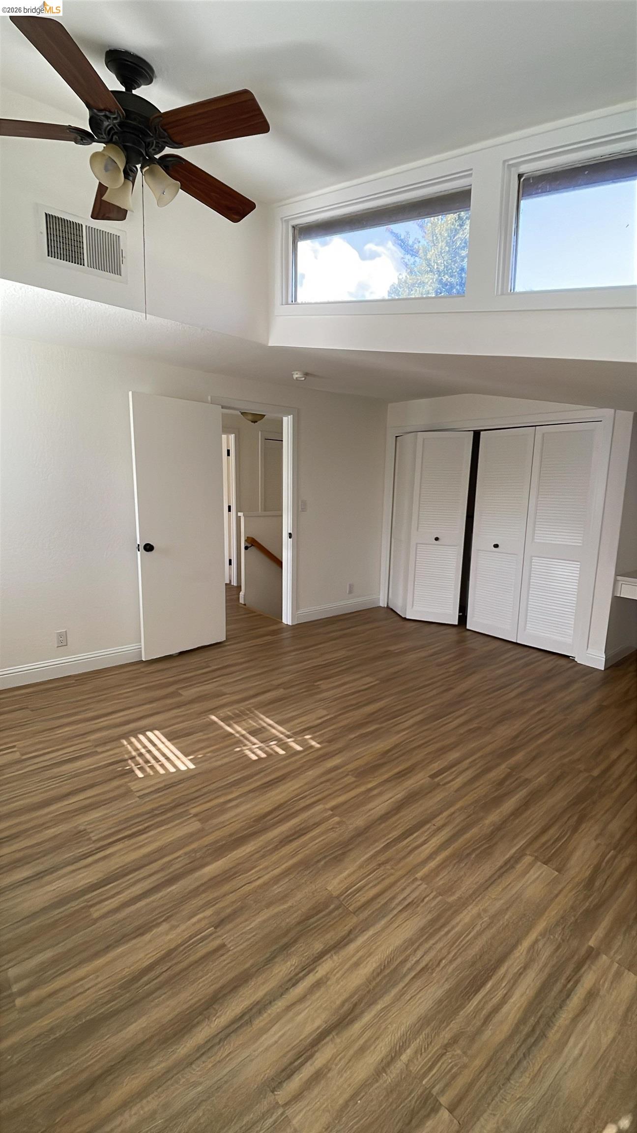 Detail Gallery Image 7 of 13 For 3635 Country Club Blvd, Stockton,  CA 95204 - 5 Beds | 3 Baths