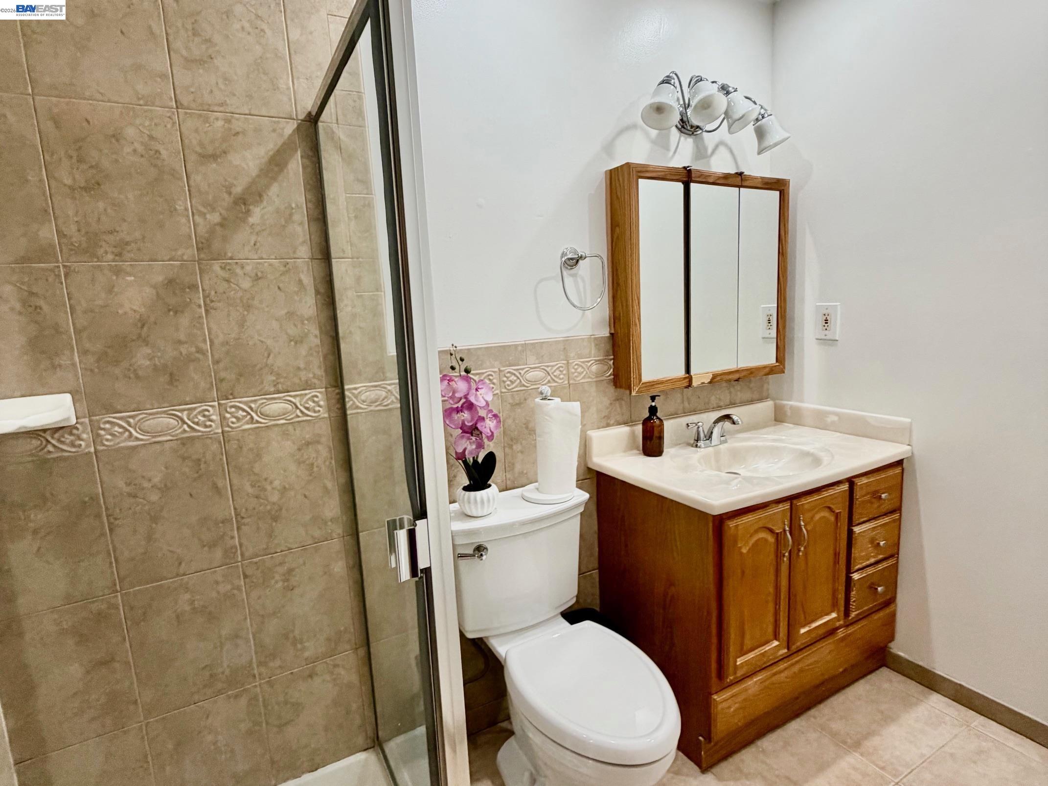 Detail Gallery Image 11 of 14 For 2280 Brentwood Ct, East Palo Alto,  CA 94303 - 4 Beds | 2 Baths