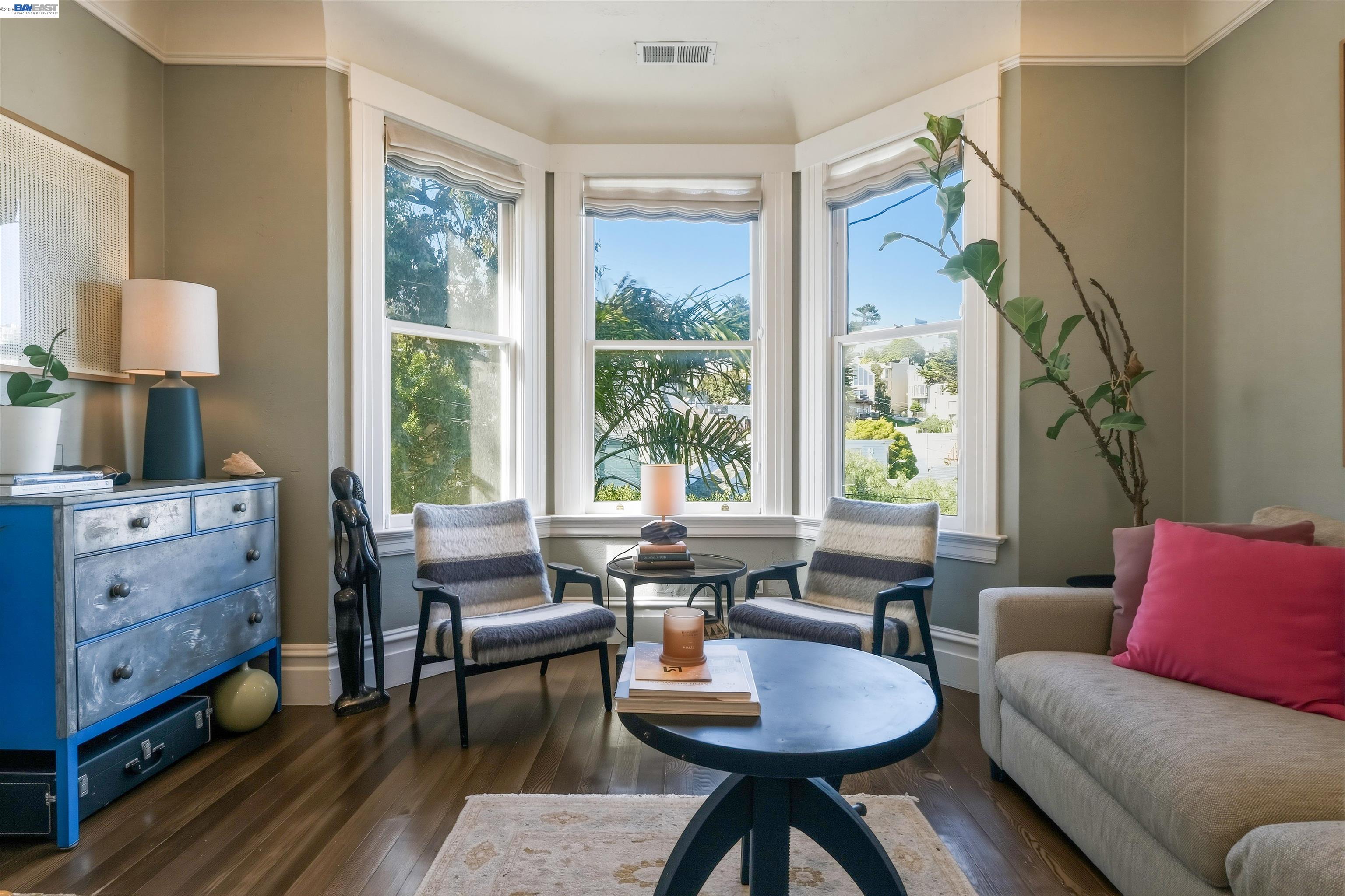 Detail Gallery Image 10 of 51 For 321 Caselli Ave, San Francisco,  CA 94114 - – Beds | – Baths