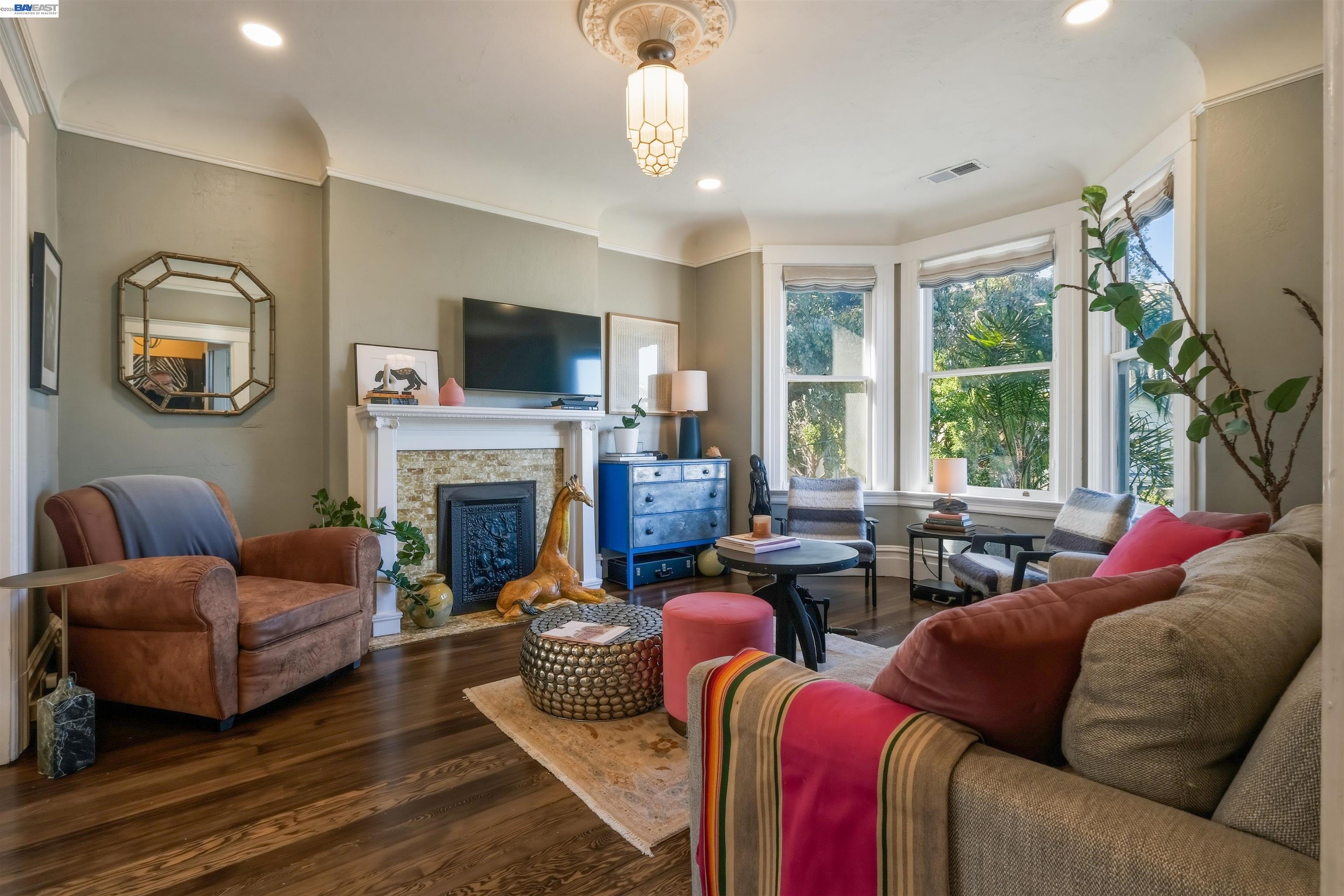 Detail Gallery Image 11 of 51 For 321 Caselli Ave, San Francisco,  CA 94114 - – Beds | – Baths