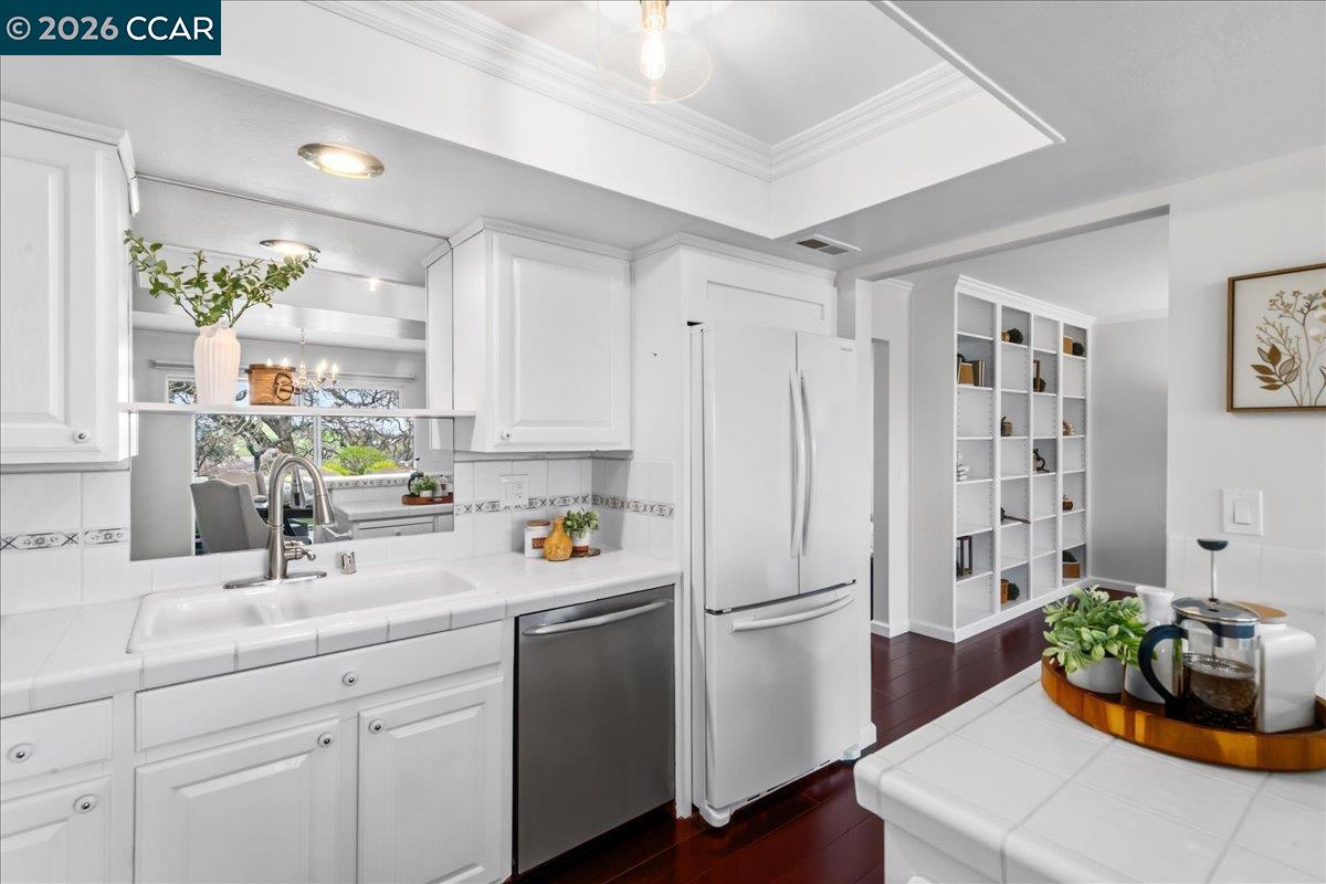 Photo #15: 41124782 Listing: Photo #15