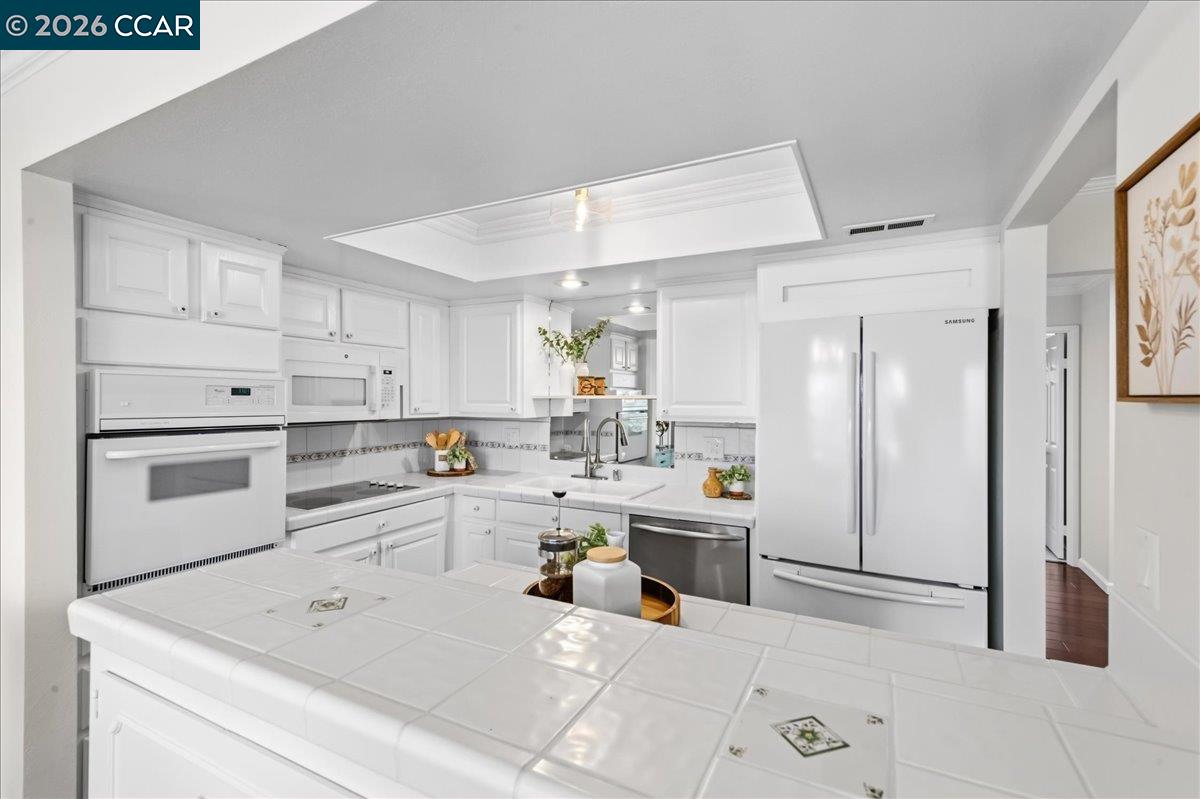 Photo #16: 41124782 Listing: Photo #16