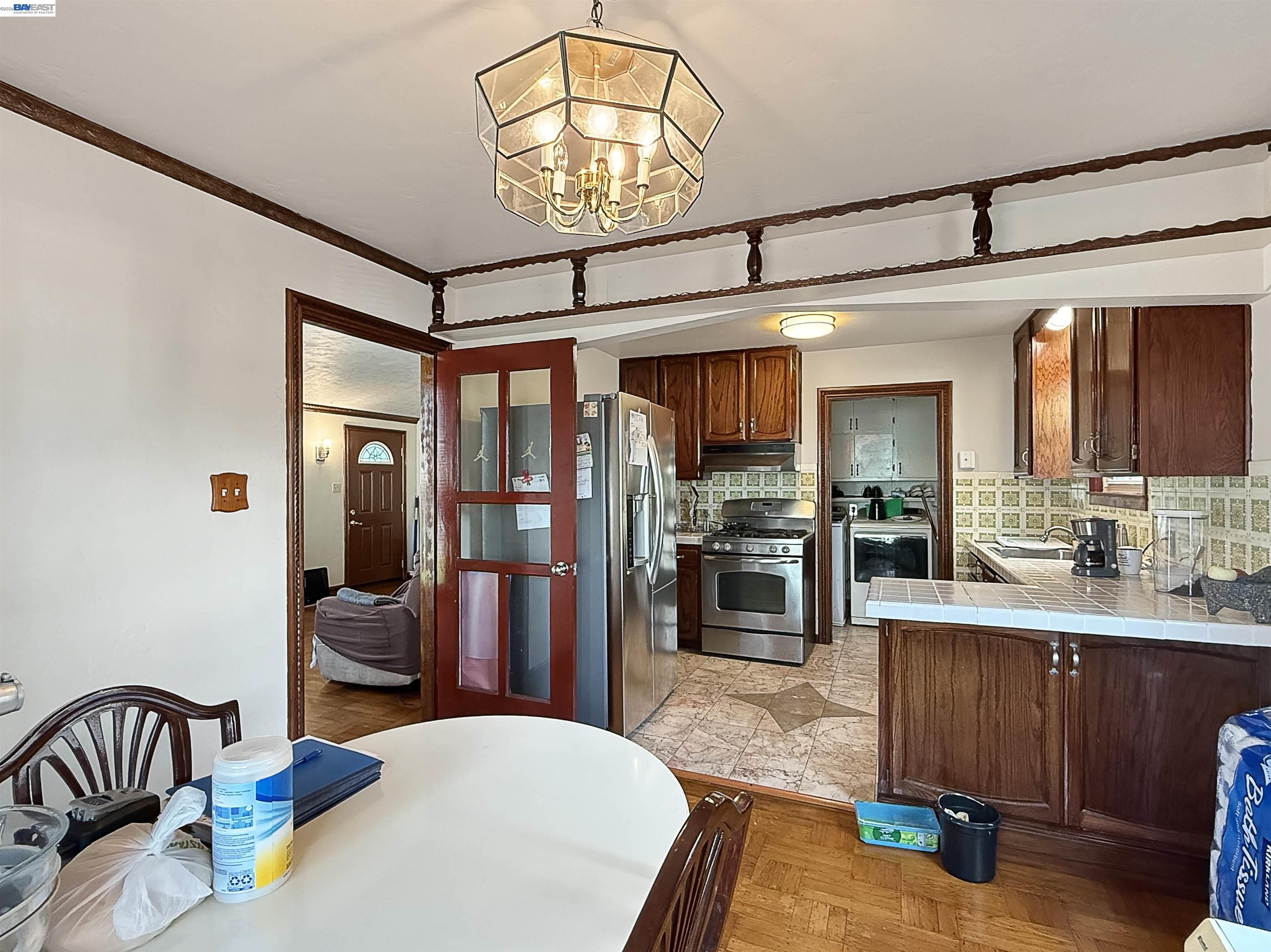 Detail Gallery Image 9 of 32 For 434 Mastick Ave, San Bruno,  CA 94066 - 2 Beds | 2 Baths