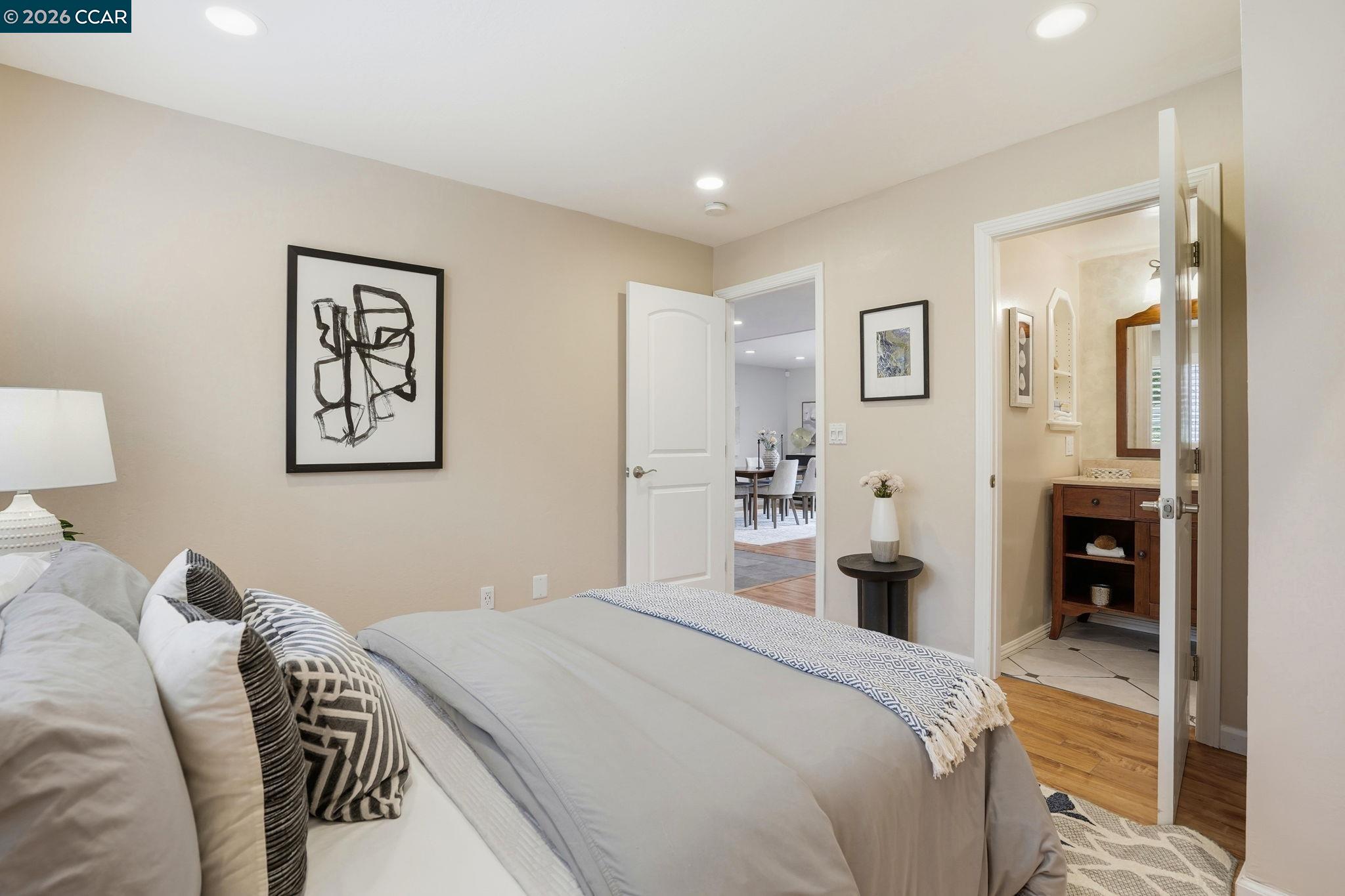 Photo #16: 41124786 Listing: Photo #16