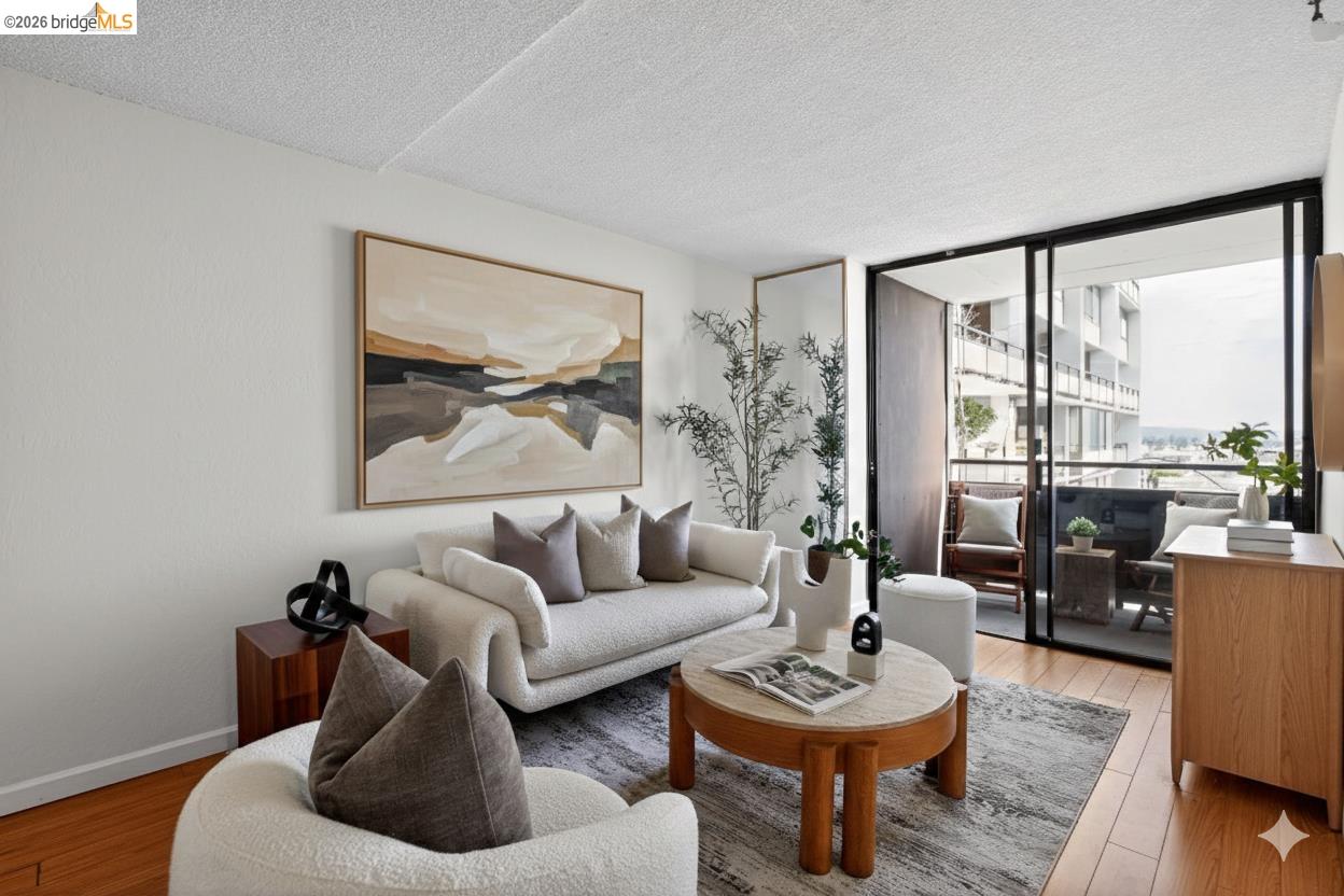 Photo #1: 41124789 Listing: Photo #1