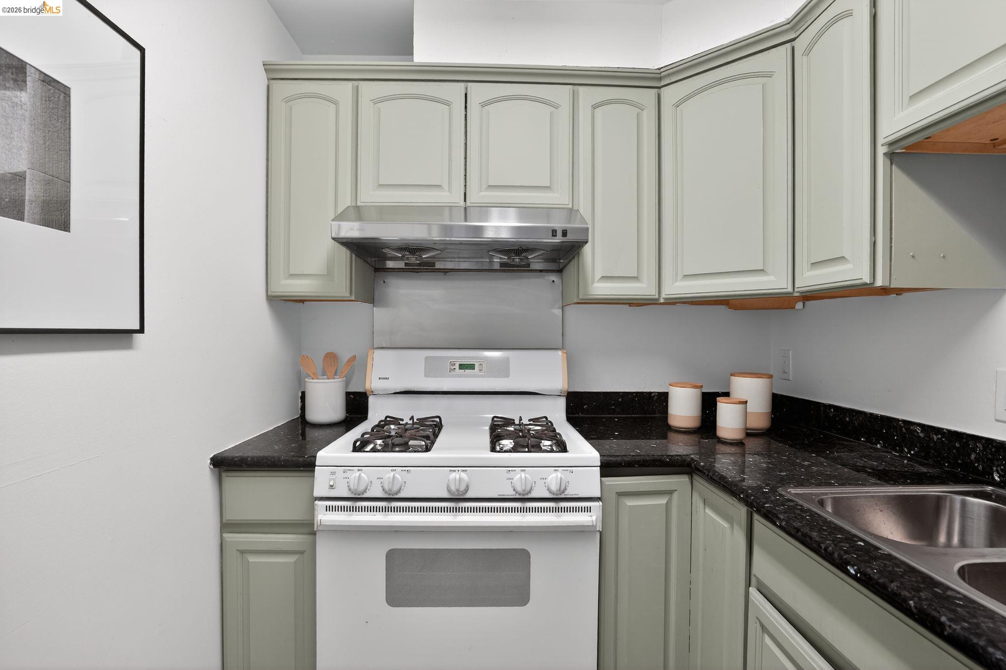 Photo #16: 41124789 Listing: Photo #16