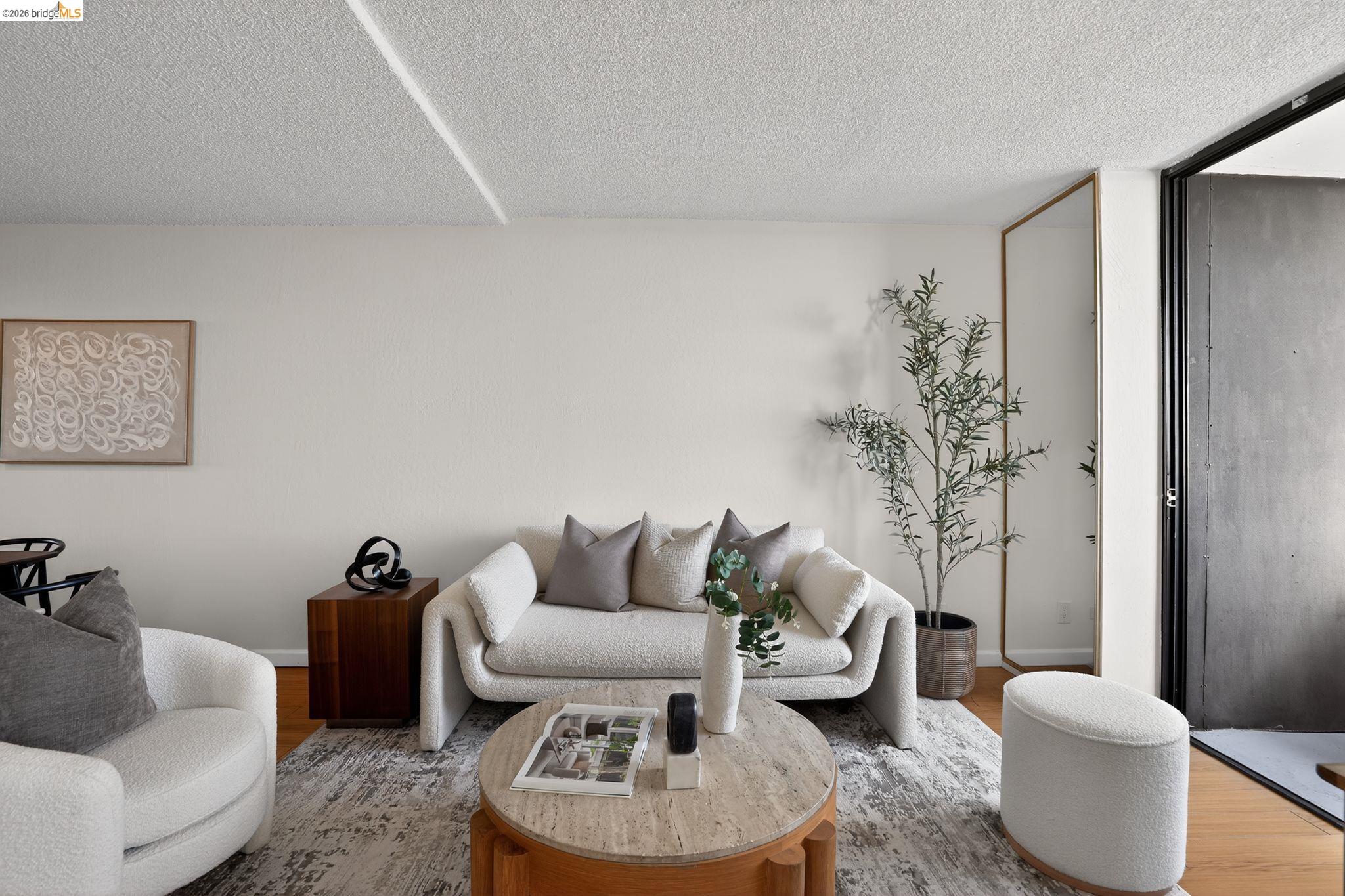 Photo #9: 41124789 Listing: Photo #9