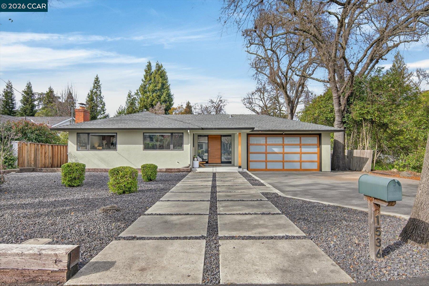 Detail Gallery Image 2 of 42 For 1536 Alamo Way, Alamo,  CA 94507 - 5 Beds | 2 Baths