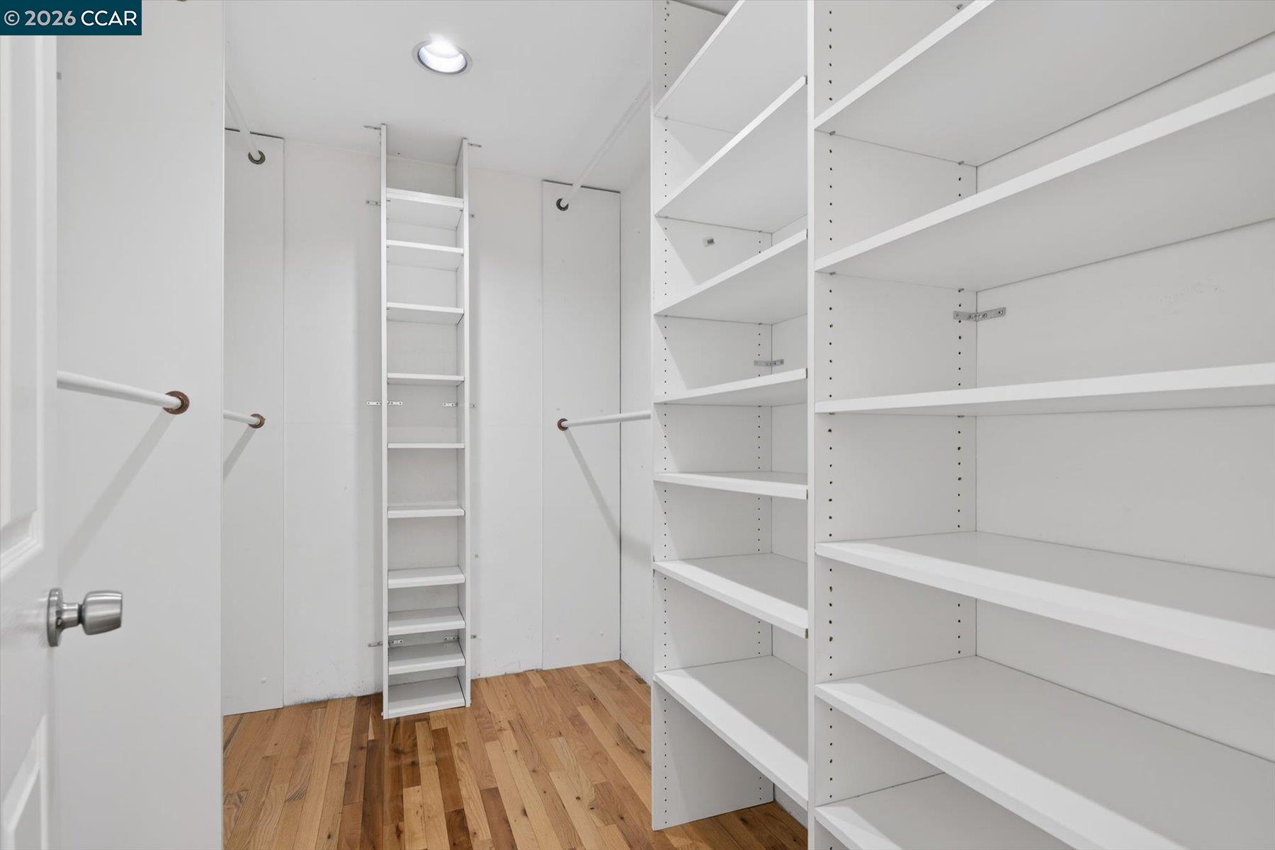 Detail Gallery Image 23 of 42 For 1536 Alamo Way, Alamo,  CA 94507 - 5 Beds | 2 Baths