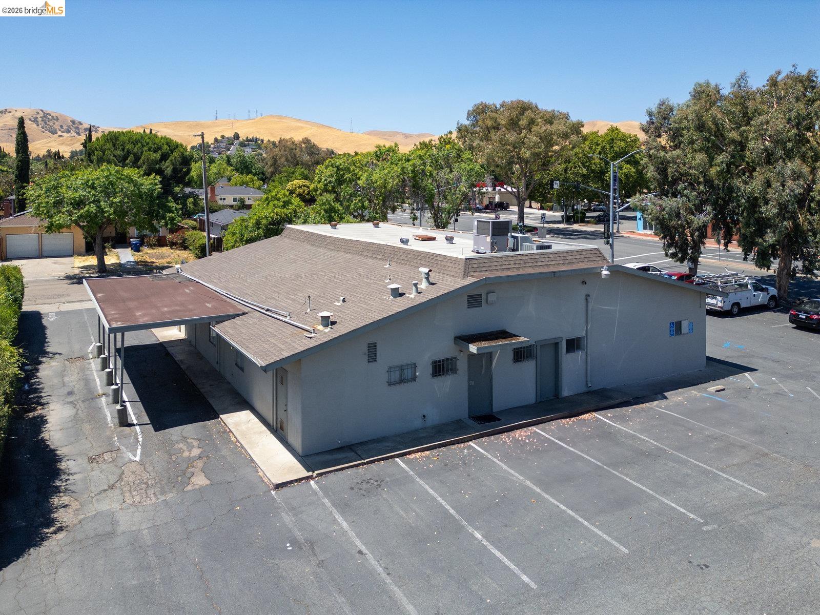 Detail Gallery Image 10 of 32 For 4015 Railroad Ave, Pittsburg,  CA 94565 - – Beds | – Baths