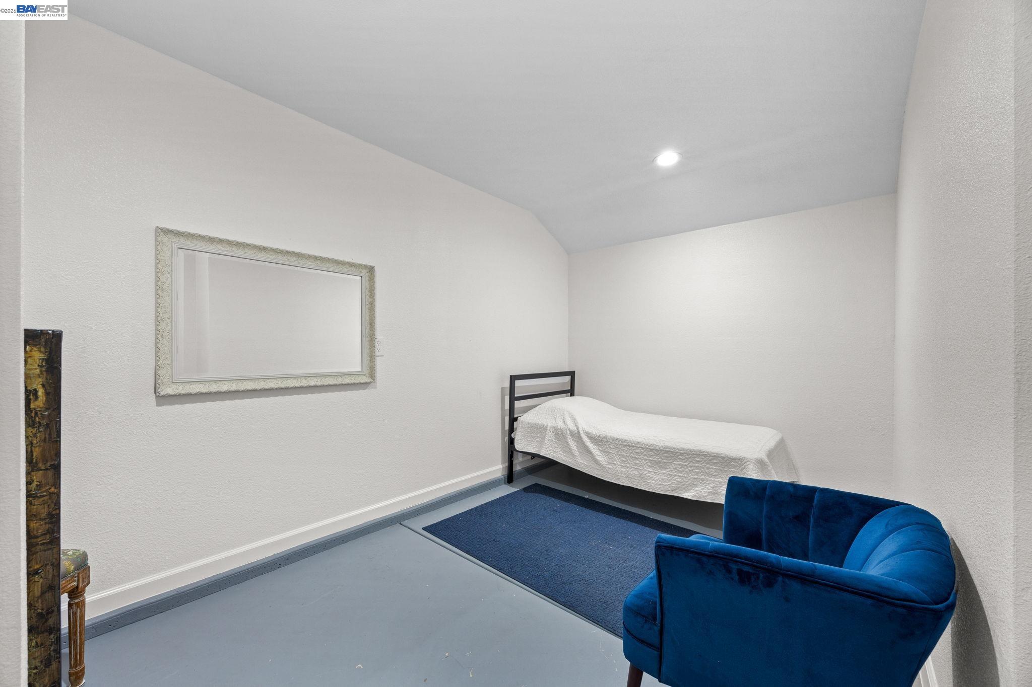 Detail Gallery Image 16 of 18 For 560 N M St, Livermore,  CA 94551 - 3 Beds | 2 Baths