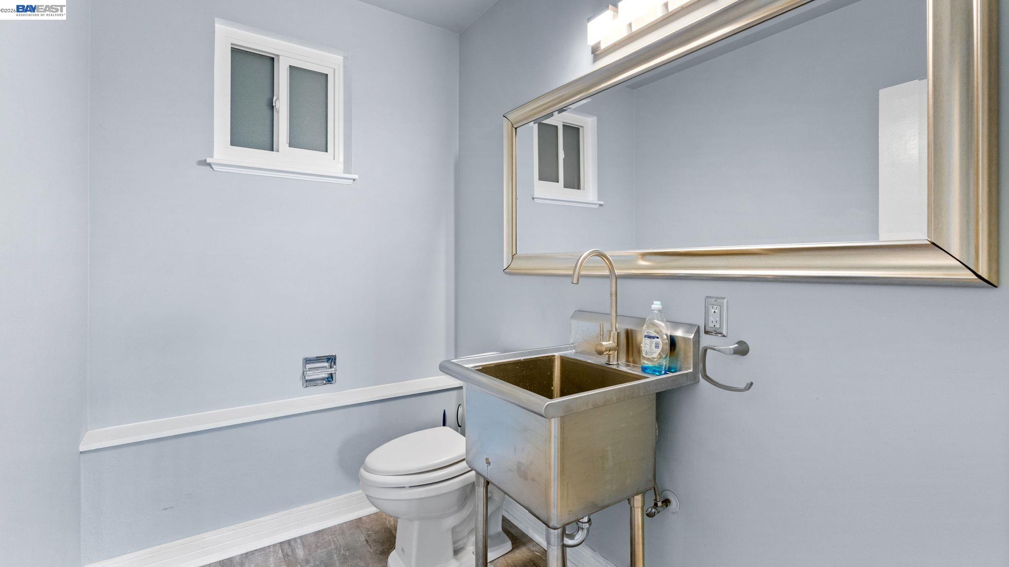 Detail Gallery Image 21 of 29 For 1269 Gabriel Ct, San Leandro,  CA 94577 - 3 Beds | 2/1 Baths