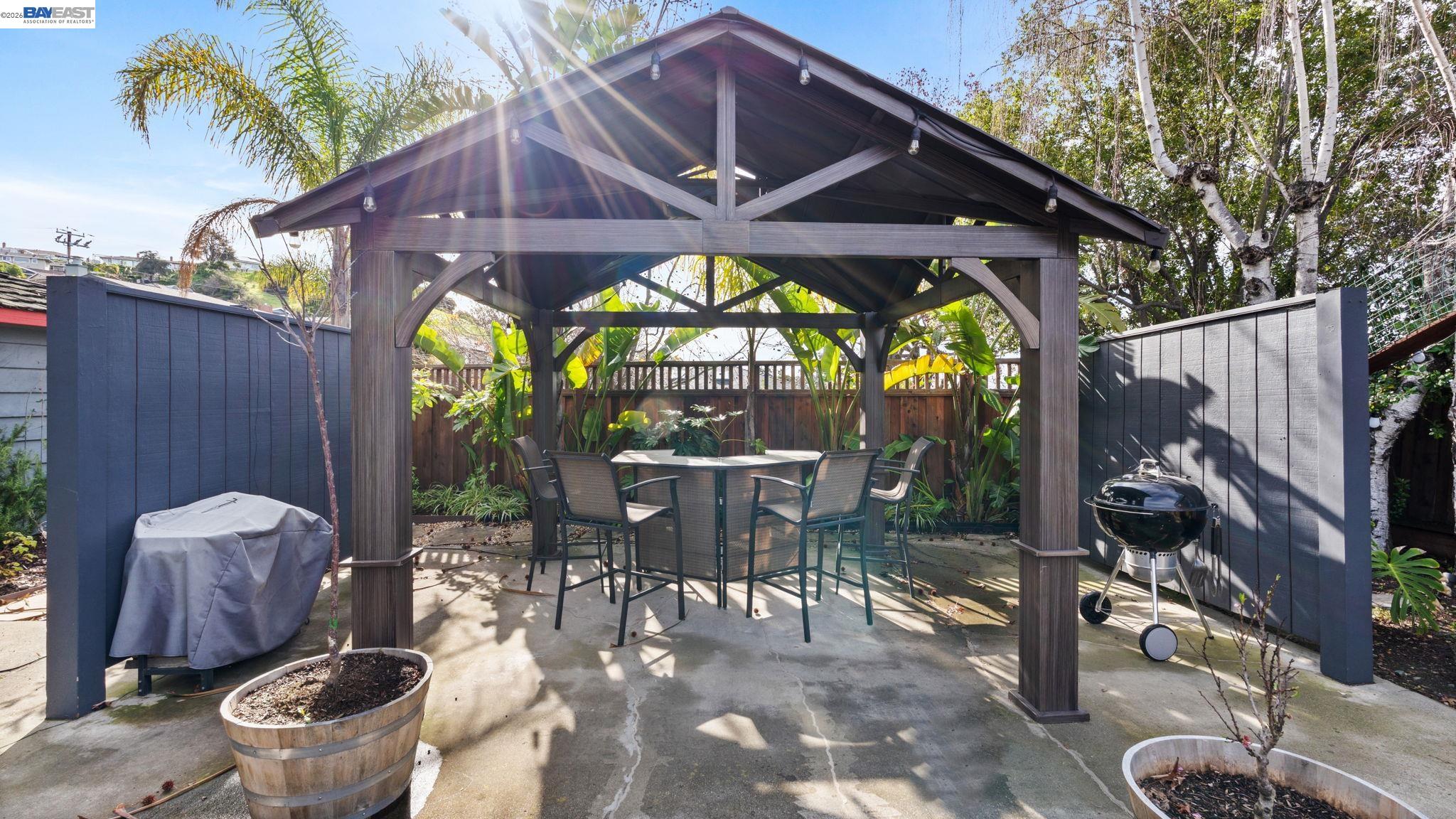 Detail Gallery Image 23 of 29 For 1269 Gabriel Ct, San Leandro,  CA 94577 - 3 Beds | 2/1 Baths