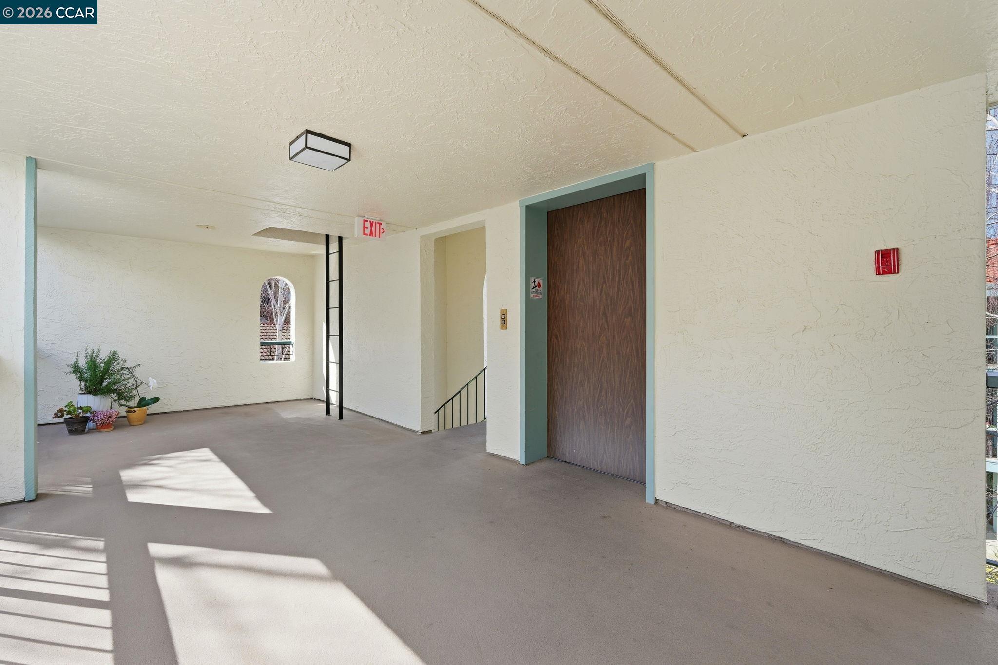 Detail Gallery Image 29 of 37 For 1501 Ptarmigan Dr 1c,  Walnut Creek,  CA 94595 - 1 Beds | 1 Baths