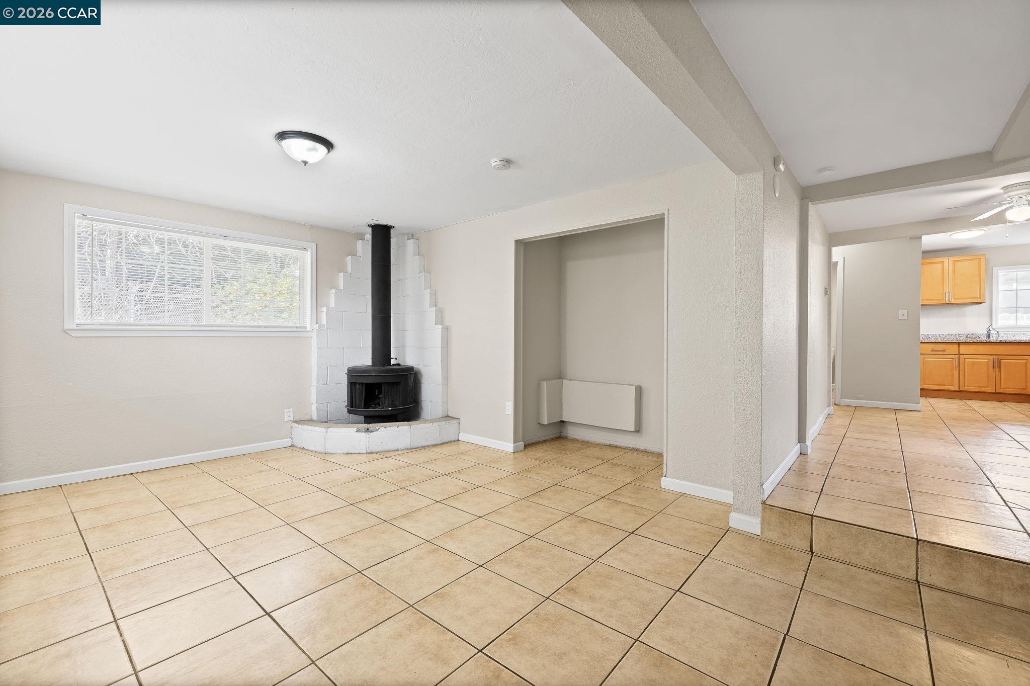 Detail Gallery Image 30 of 46 For 4820 Blum Rd, Martinez,  CA 94553 - 5 Beds | 2/1 Baths