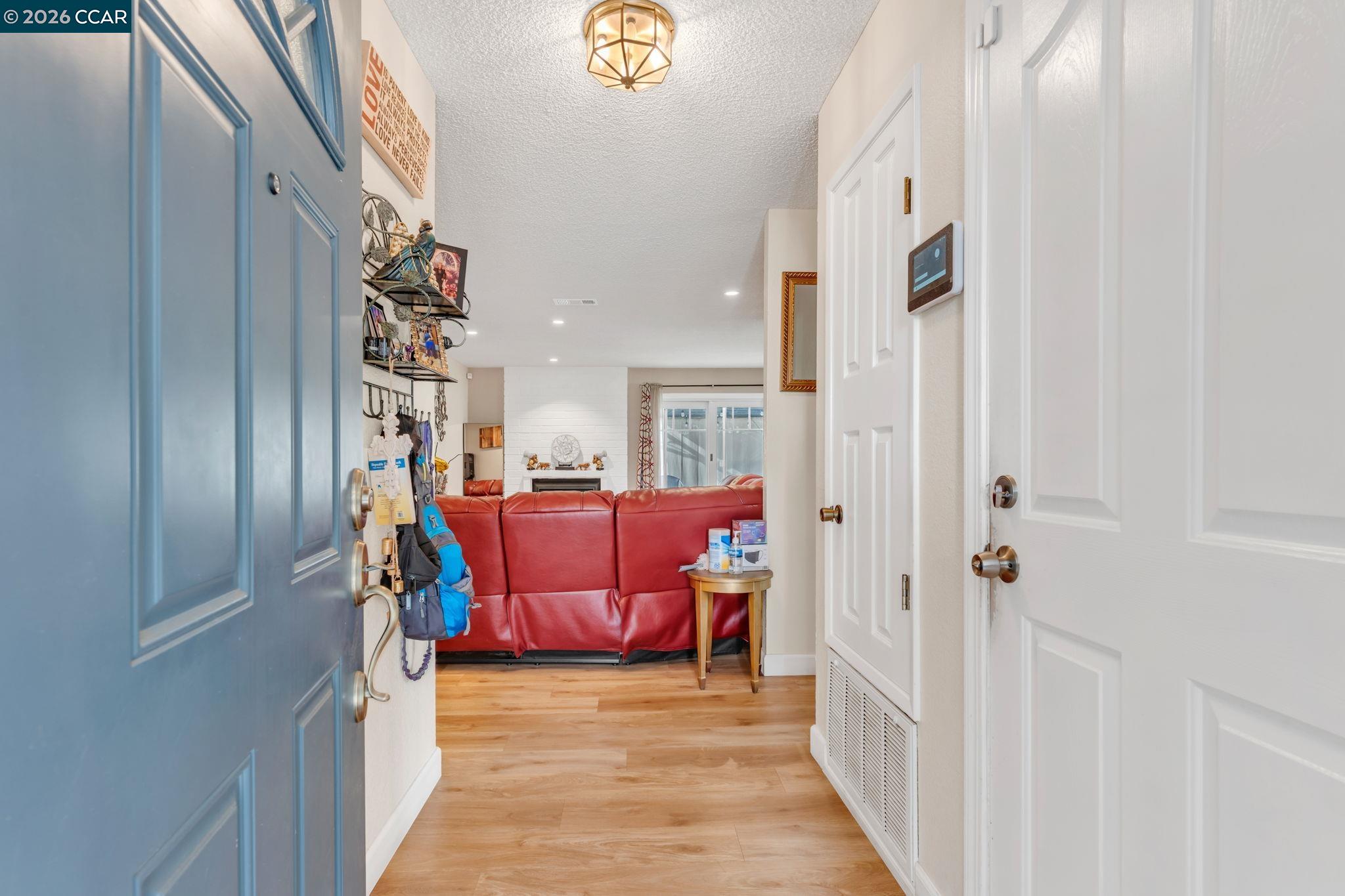 Detail Gallery Image 4 of 45 For 618 Kinglet, Suisun City,  CA 94585 - 3 Beds | 2 Baths