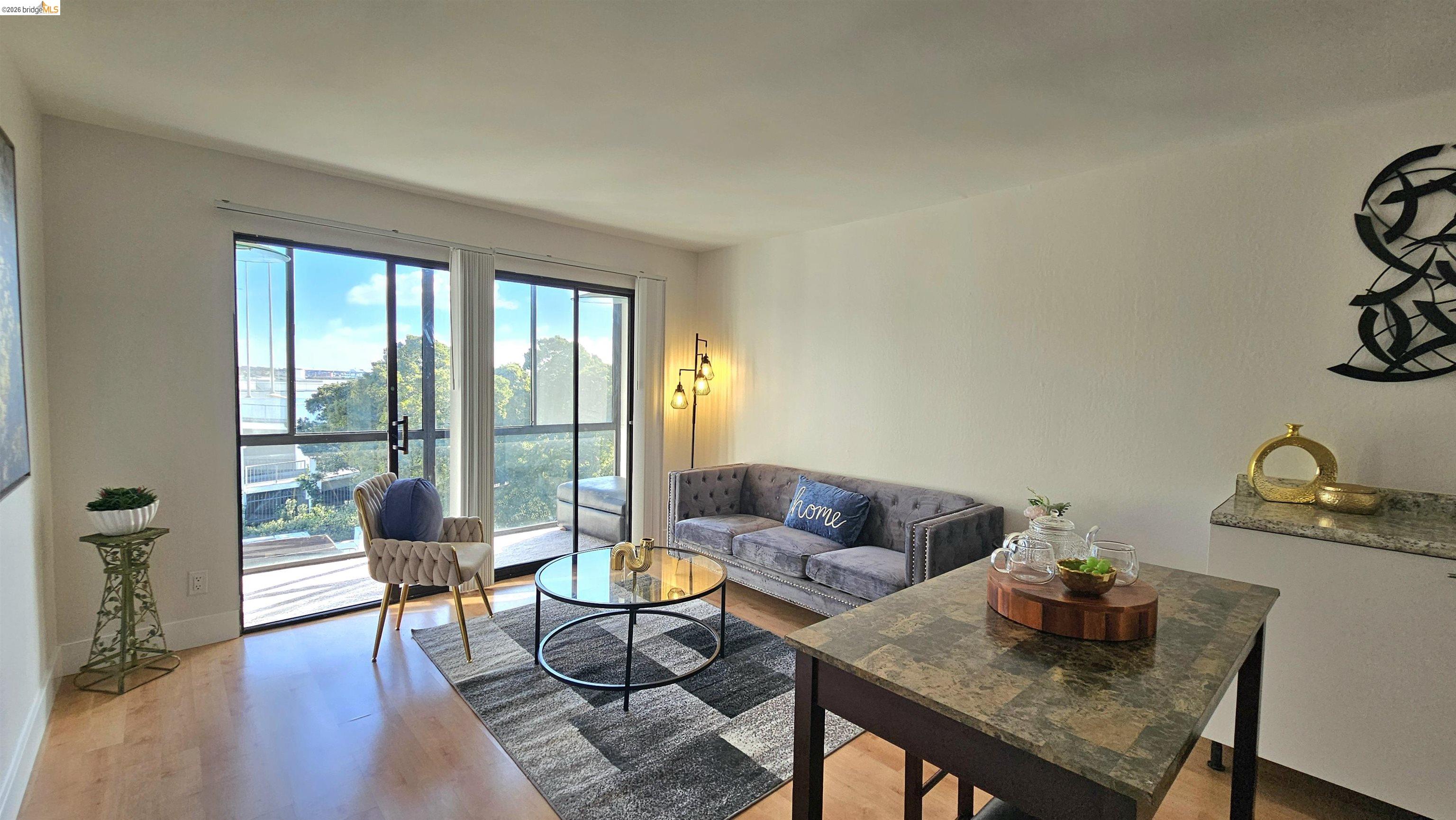 Photo #4: 41124806 Listing: Photo #4