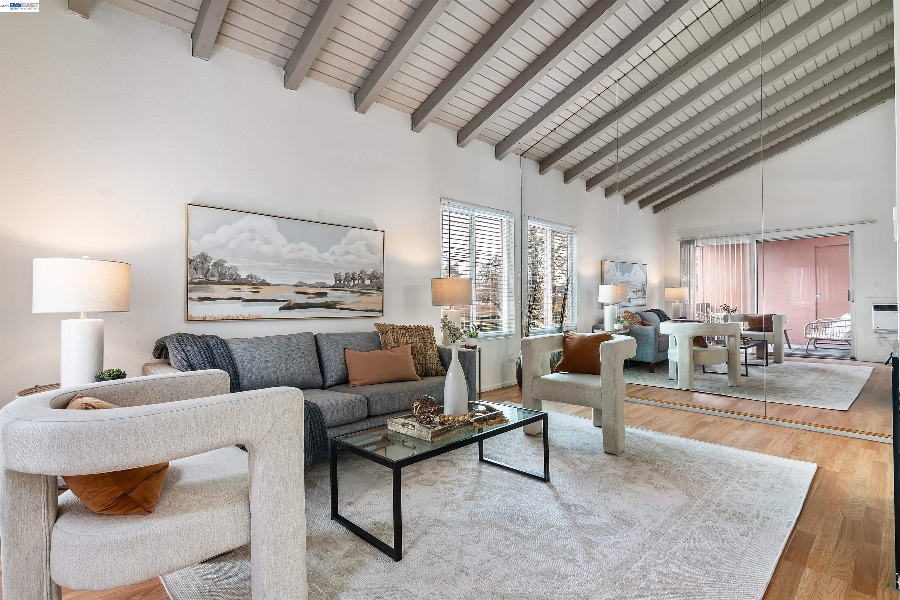 Photo #2: 41124807 Listing: Photo #2