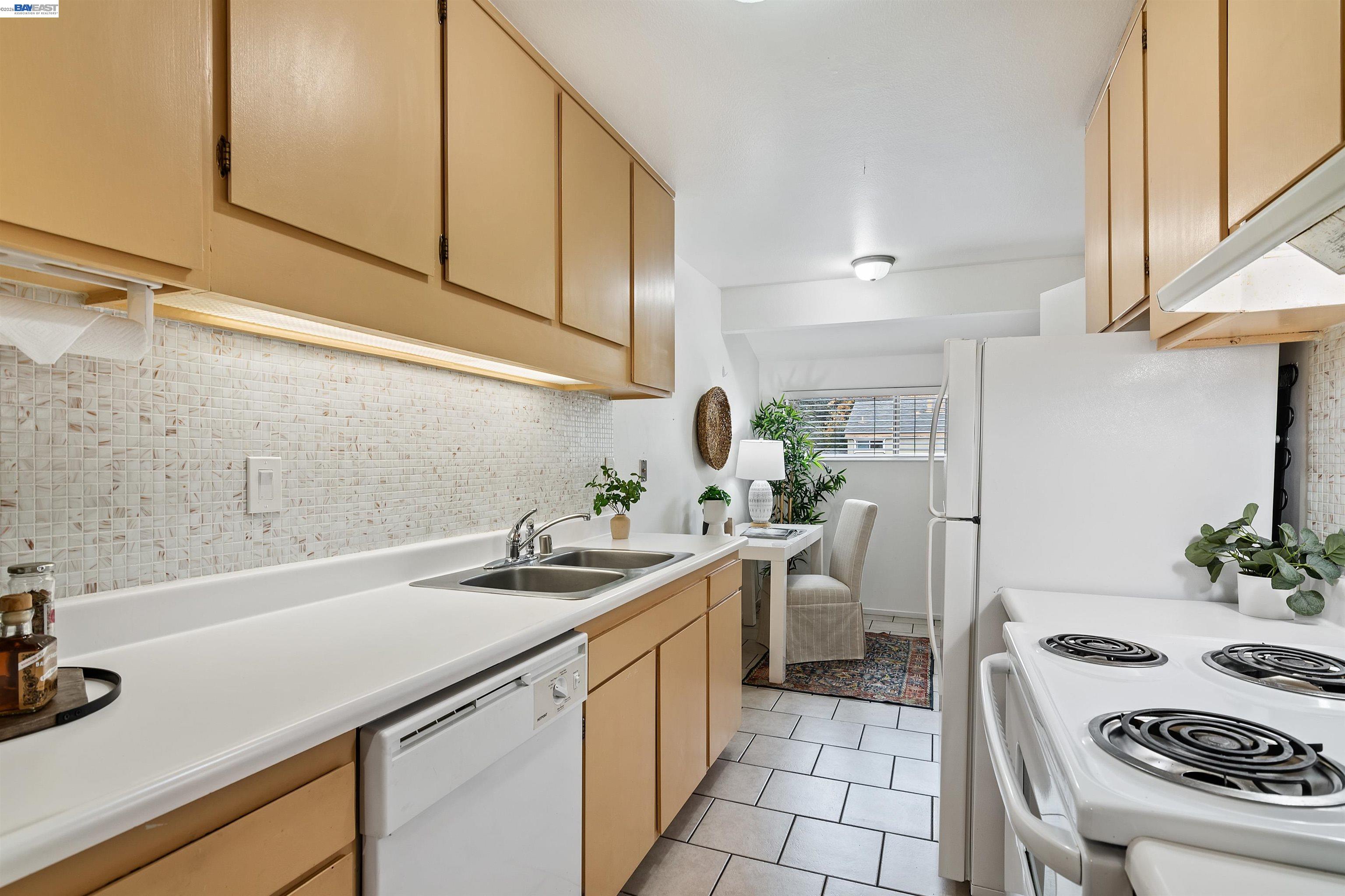 Photo #8: 41124807 Listing: Photo #8