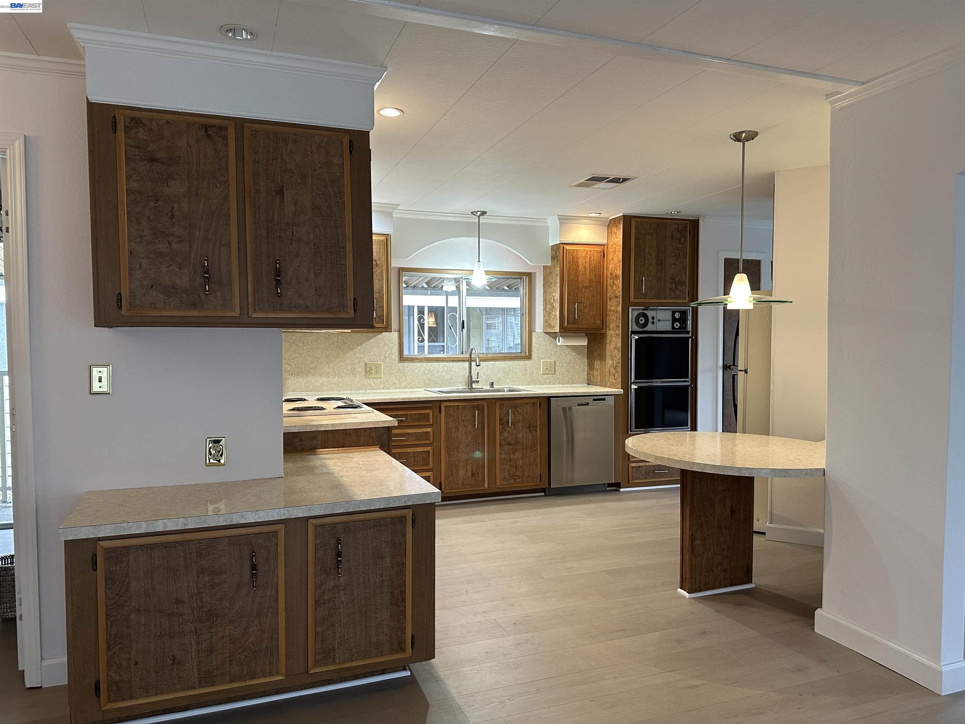 Detail Gallery Image 13 of 28 For 29273 Nantucket Way, Hayward,  CA 94544 - 2 Beds | 2 Baths